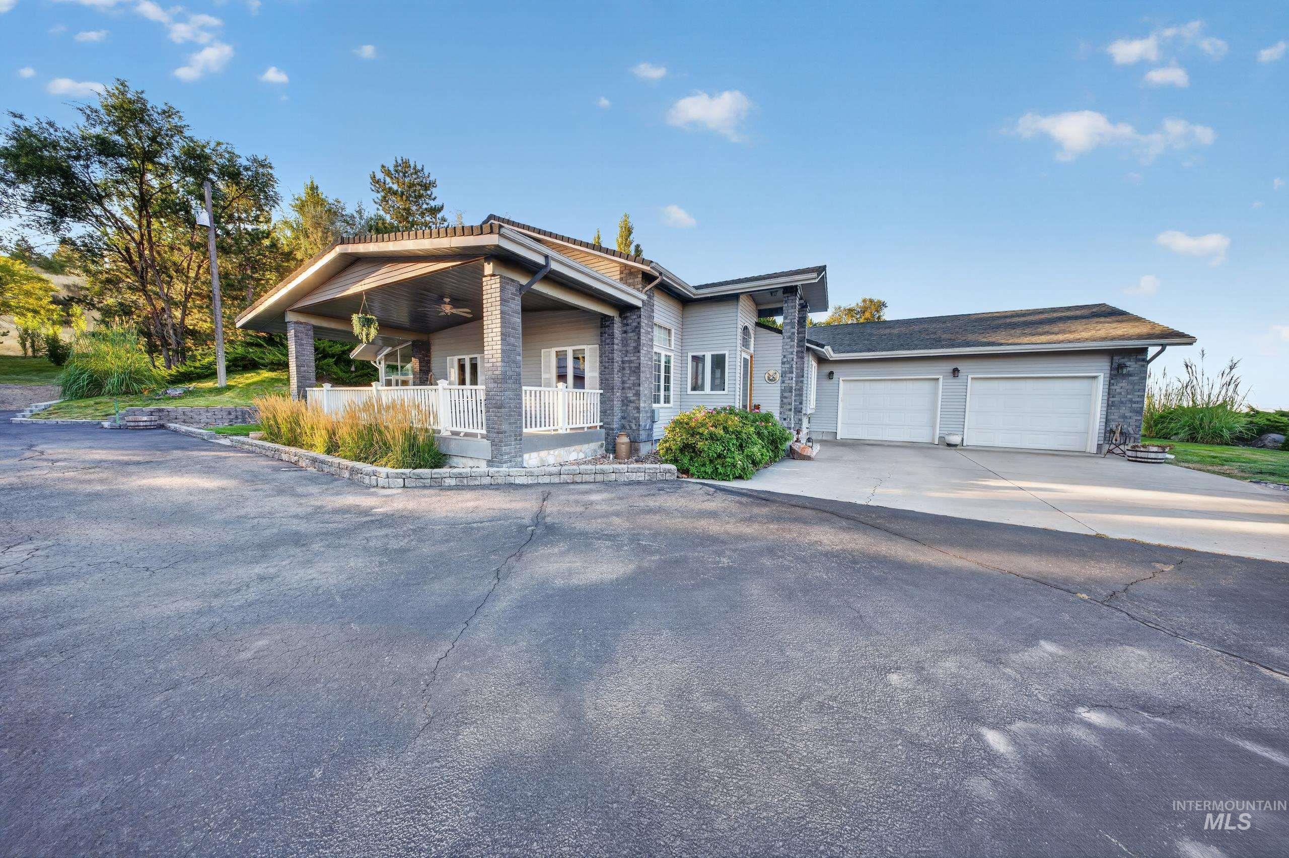 5540 Finley Rd, Fruitland, Idaho 83619, 3 Bedrooms, 2 Bathrooms, Residential For Sale, Price $1,350,000, 98999916
