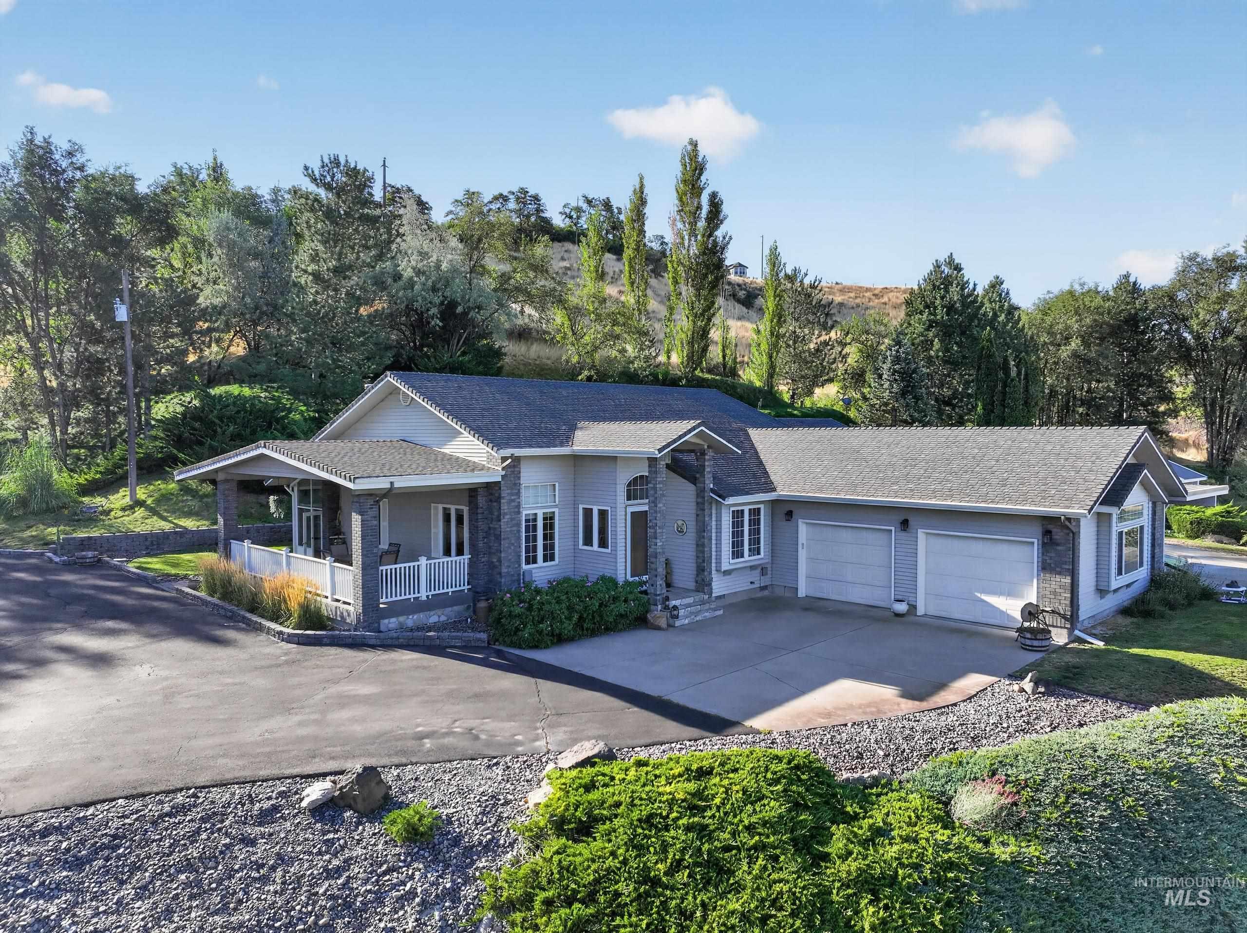 5540 Finley Rd, Fruitland, Idaho 83619, 3 Bedrooms, 2 Bathrooms, Residential For Sale, Price $1,350,000, 98999916