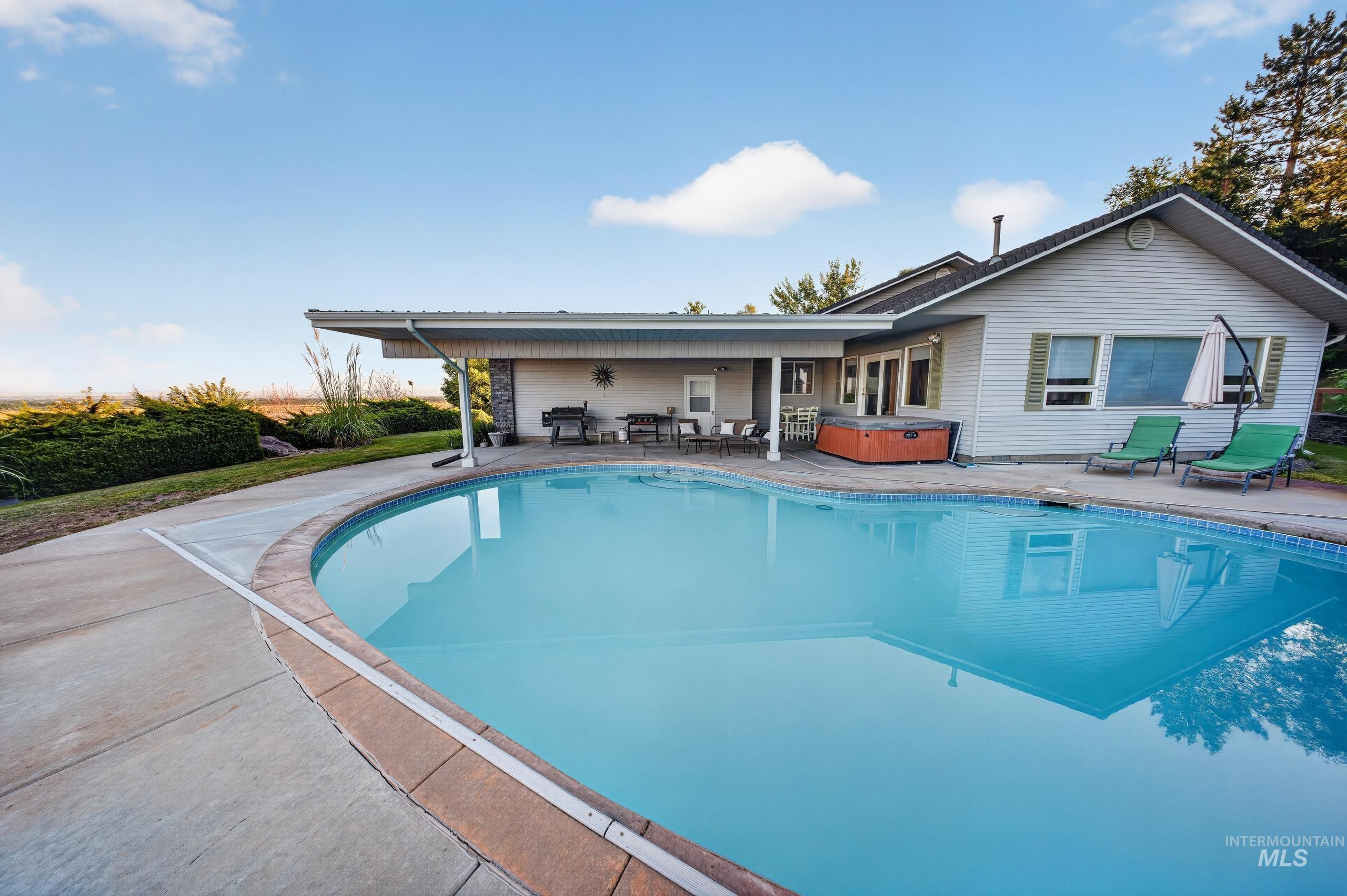 5540 Finley Rd, Fruitland, Idaho 83619, 3 Bedrooms, 2 Bathrooms, Residential For Sale, Price $1,350,000, 98999916