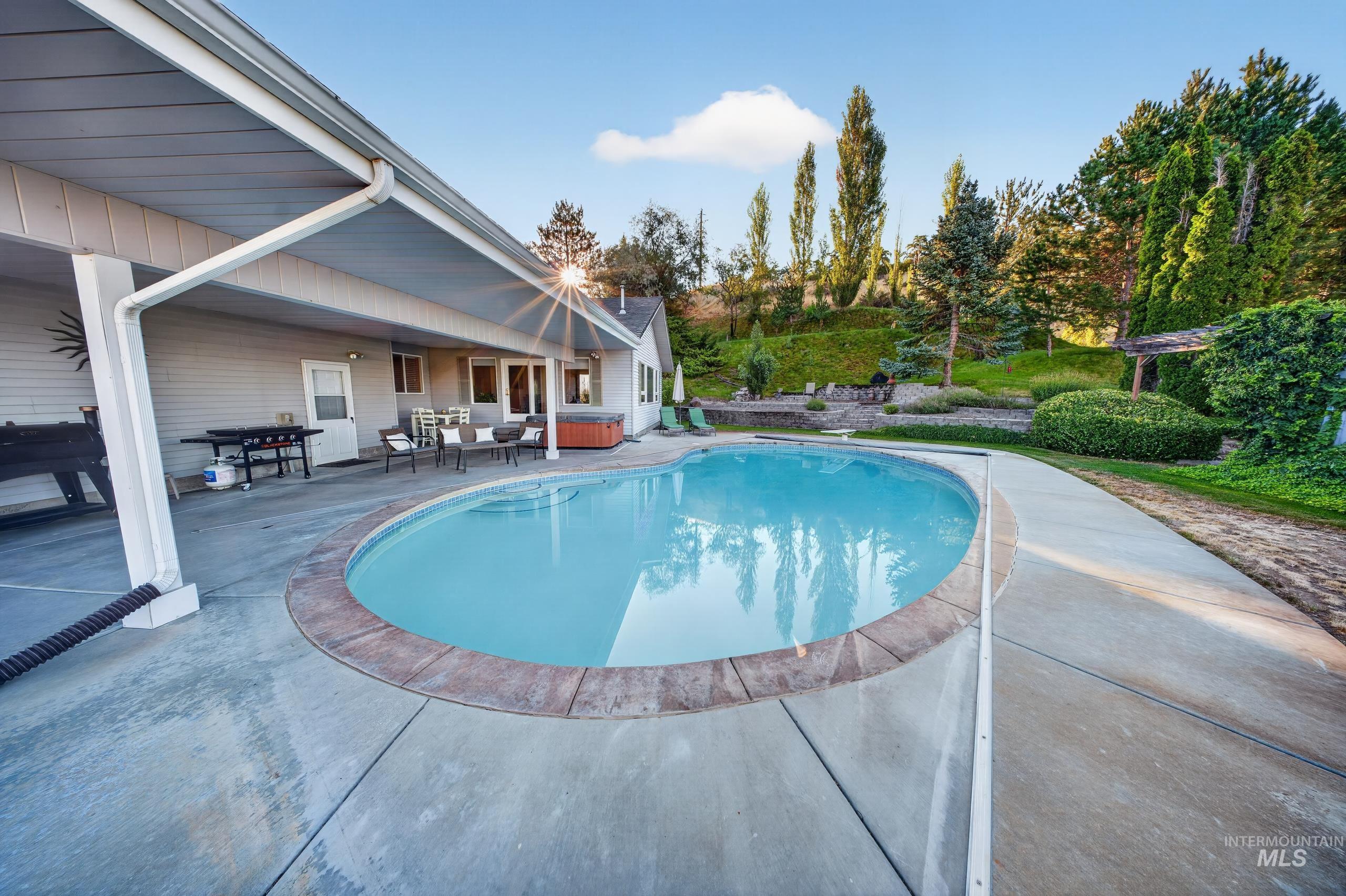 5540 Finley Rd, Fruitland, Idaho 83619, 3 Bedrooms, 2 Bathrooms, Residential For Sale, Price $1,350,000, 98999916