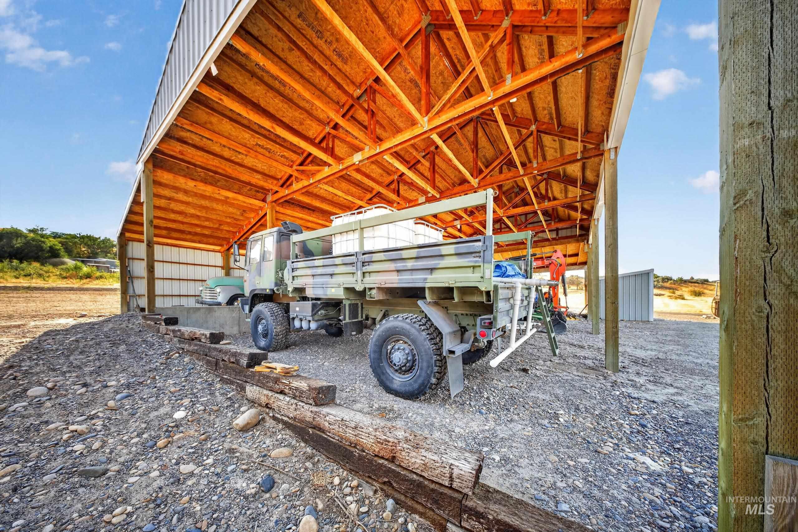 5540 Finley Rd, Fruitland, Idaho 83619, 3 Bedrooms, 2 Bathrooms, Residential For Sale, Price $1,350,000, 98999916
