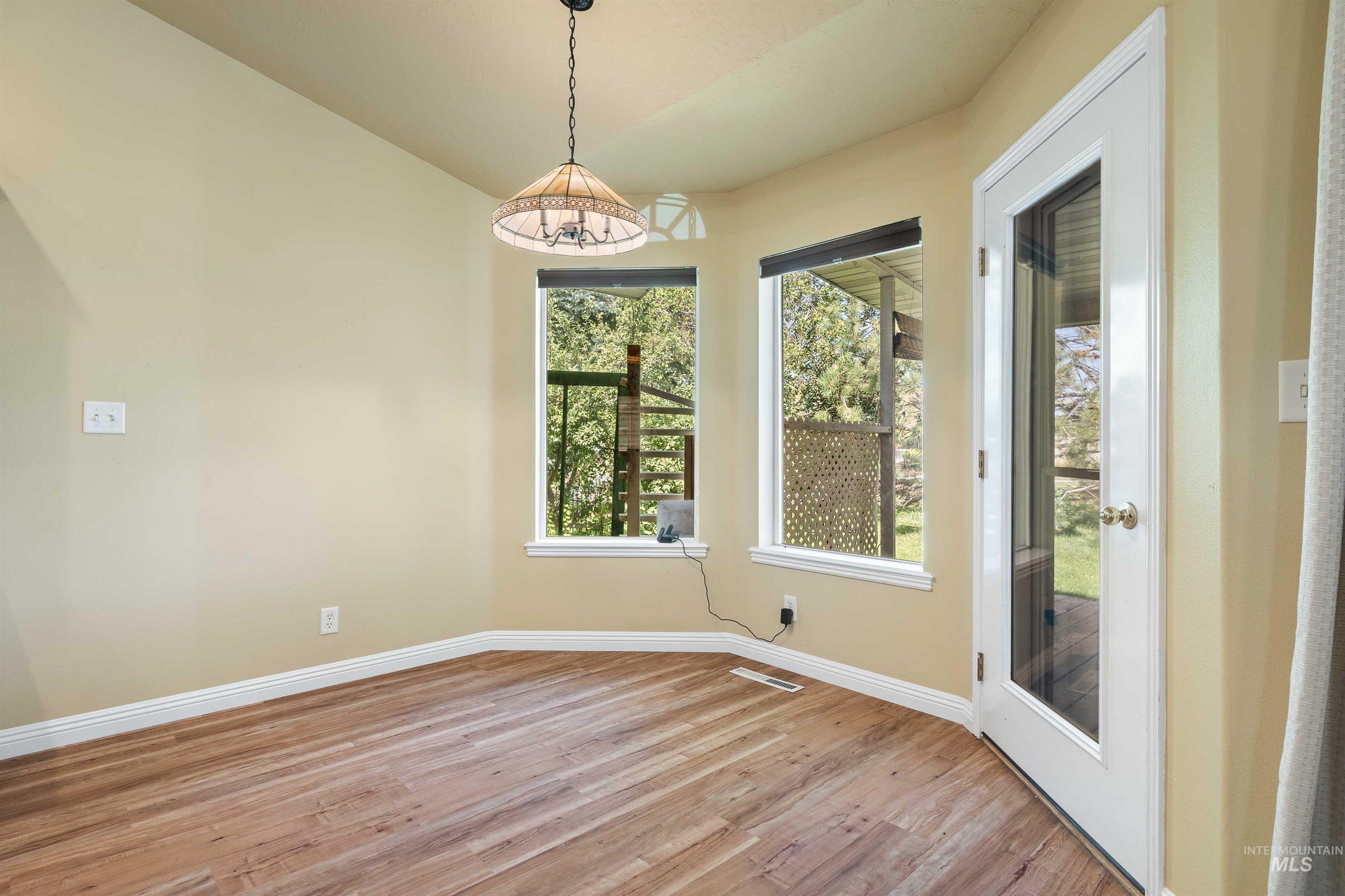 330 Shadetree Trail, Twin Falls, Idaho 83301, 3 Bedrooms, 2 Bathrooms, Residential For Sale, Price $409,900, 98999917