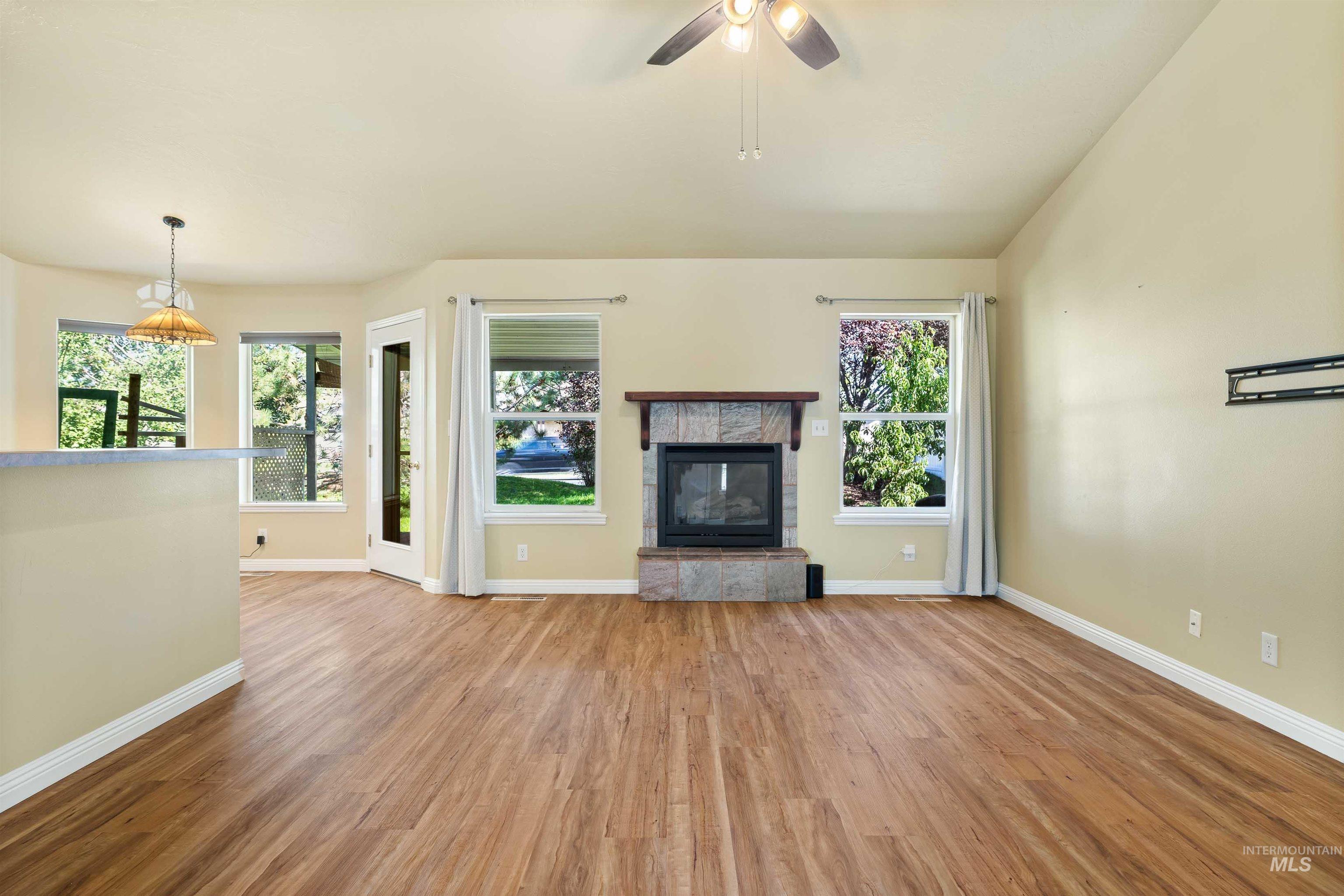 330 Shadetree Trail, Twin Falls, Idaho 83301, 3 Bedrooms, 2 Bathrooms, Residential For Sale, Price $409,900, 98999917