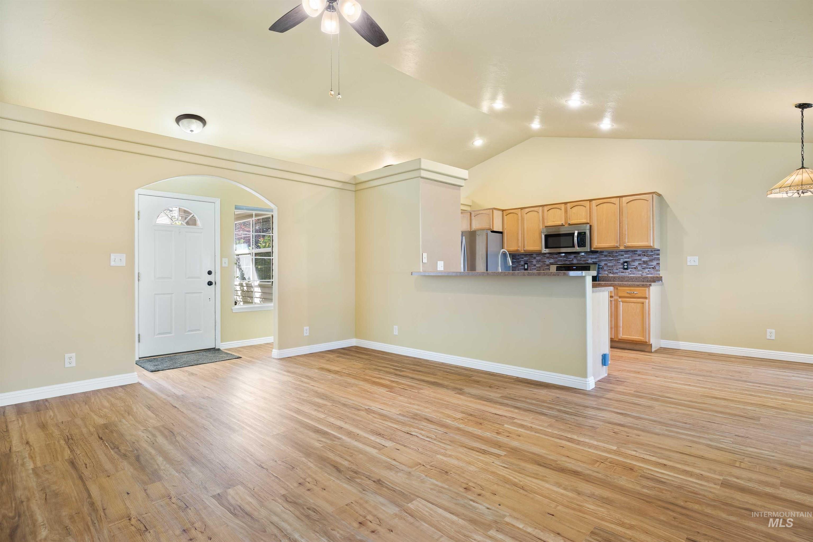 330 Shadetree Trail, Twin Falls, Idaho 83301, 3 Bedrooms, 2 Bathrooms, Residential For Sale, Price $409,900, 98999917