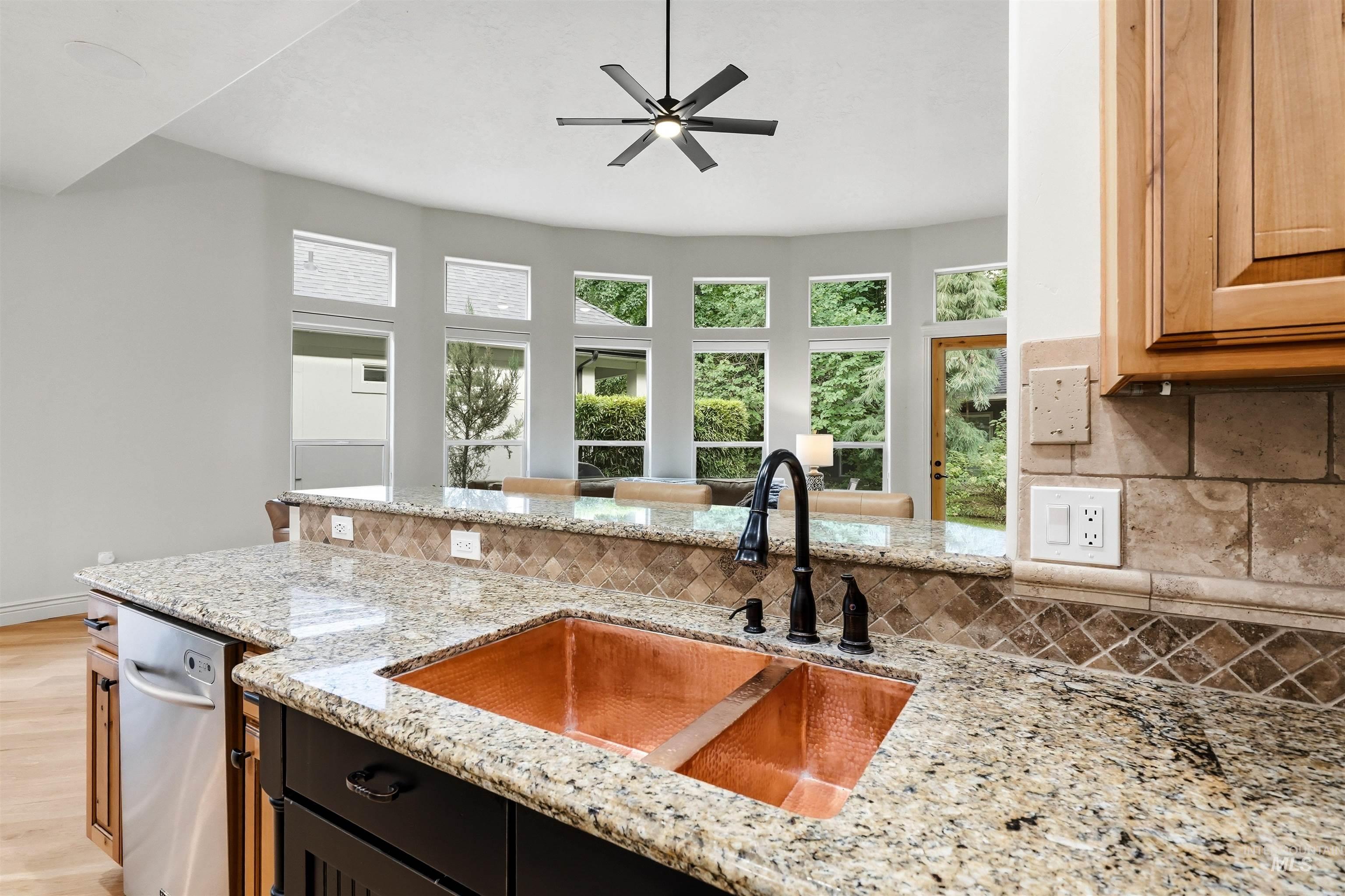 1650 S Stream Pointe Ln, Eagle, Idaho 83616, 3 Bedrooms, 2.5 Bathrooms, Residential For Sale, Price $998,000, 98999919