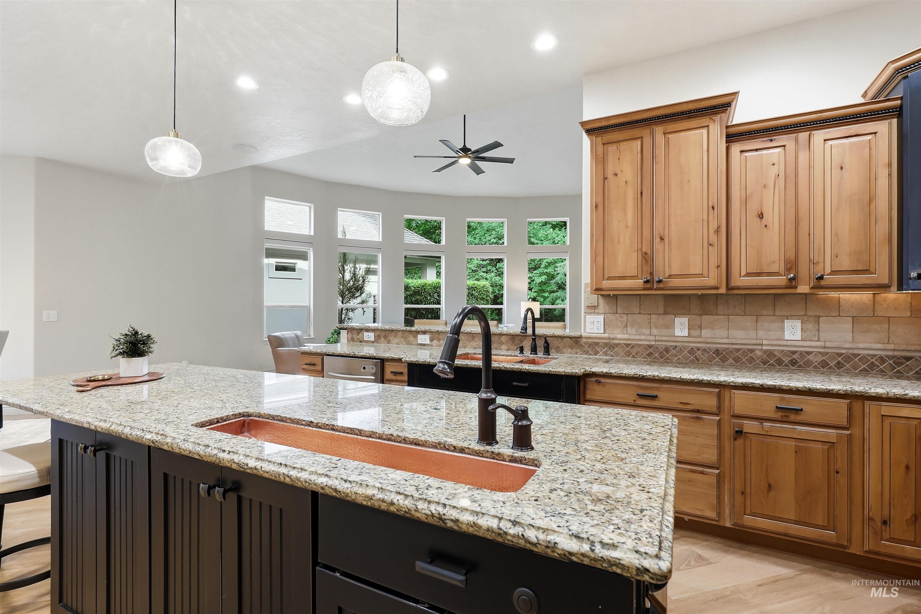 1650 S Stream Pointe Ln, Eagle, Idaho 83616, 3 Bedrooms, 2.5 Bathrooms, Residential For Sale, Price $998,000, 98999919