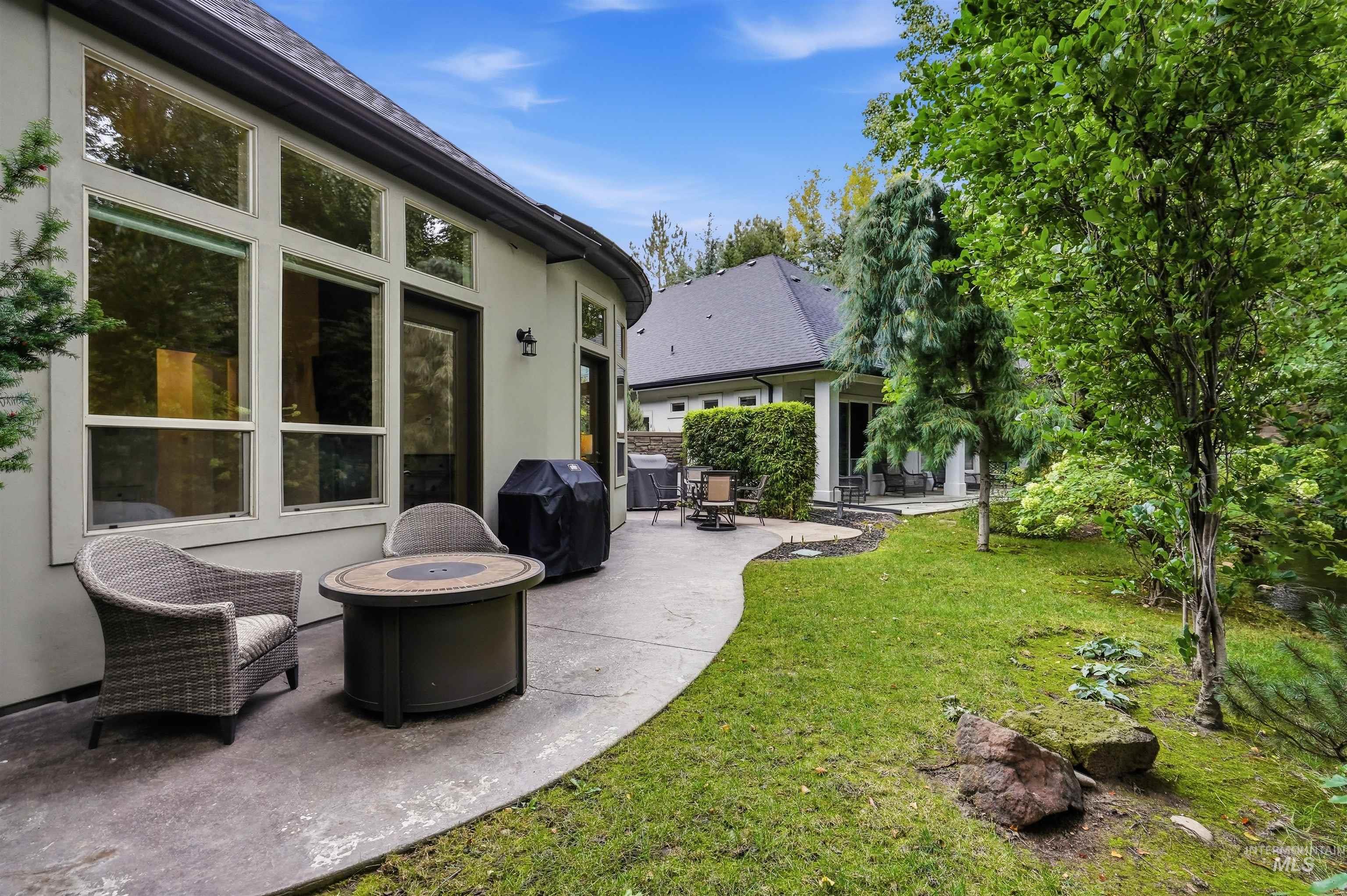 1650 S Stream Pointe Ln, Eagle, Idaho 83616, 3 Bedrooms, 2.5 Bathrooms, Residential For Sale, Price $998,000, 98999919