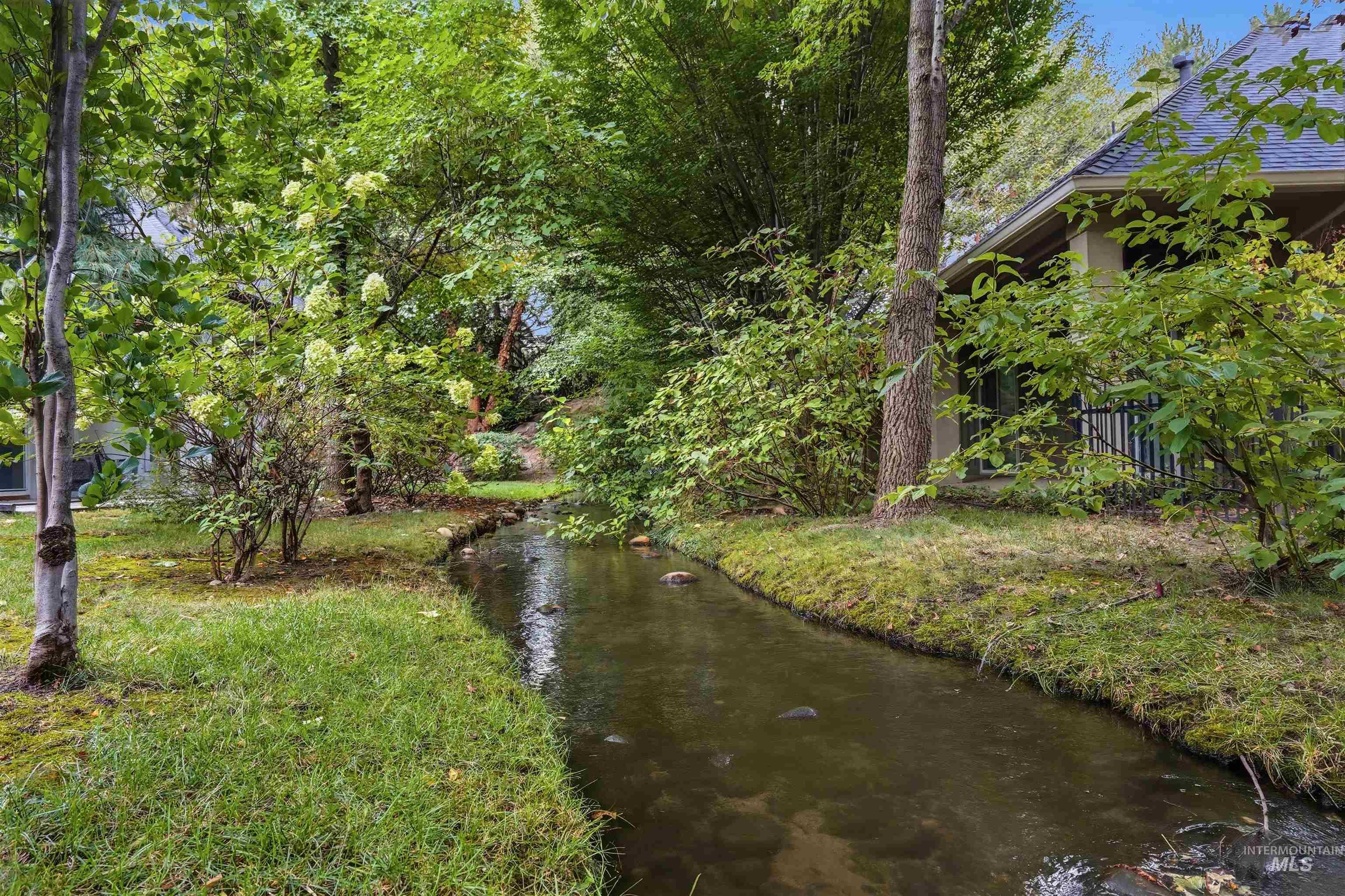 1650 S Stream Pointe Ln, Eagle, Idaho 83616, 3 Bedrooms, 2.5 Bathrooms, Residential For Sale, Price $998,000, 98999919