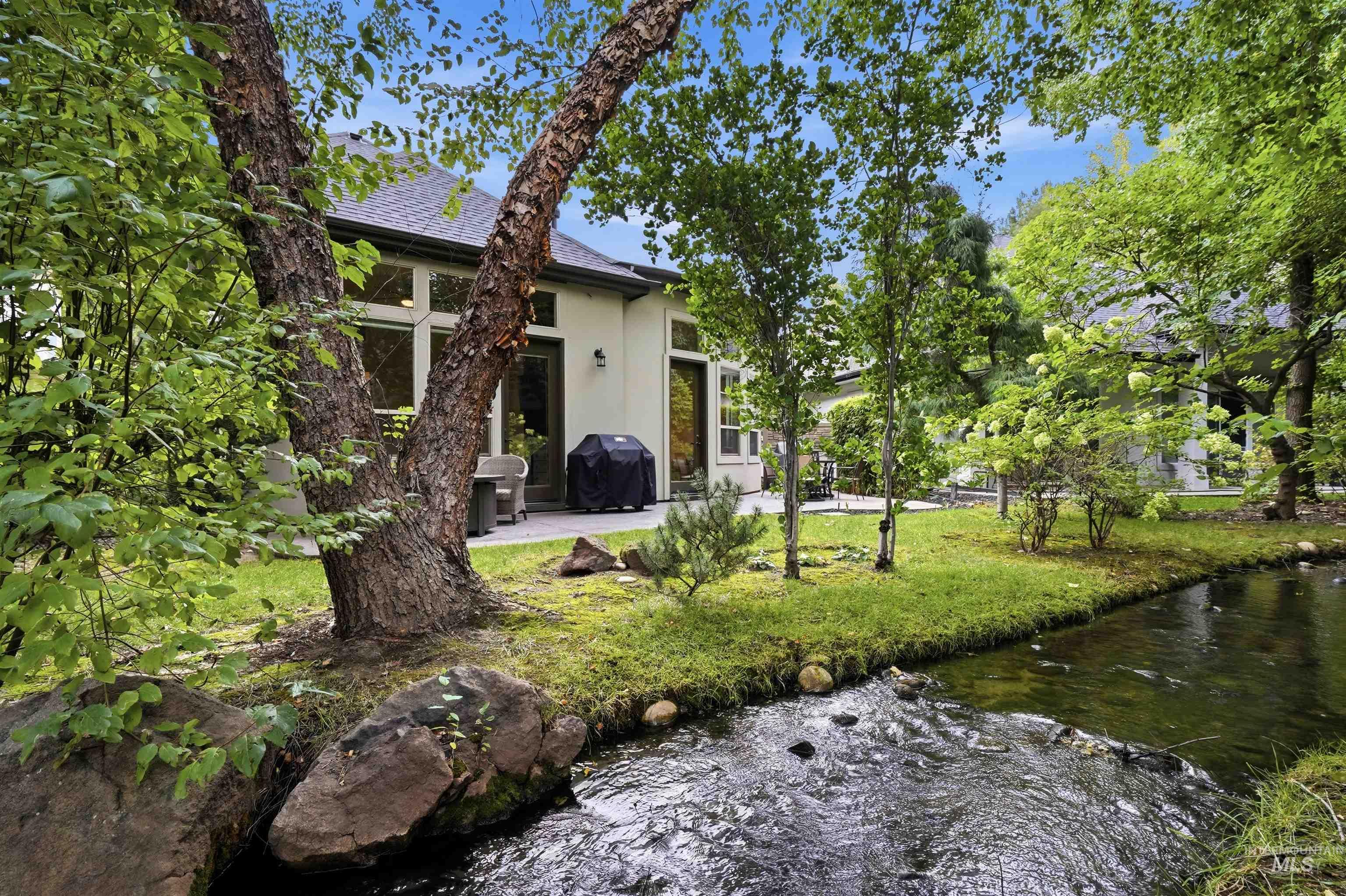 1650 S Stream Pointe Ln, Eagle, Idaho 83616, 3 Bedrooms, 2.5 Bathrooms, Residential For Sale, Price $998,000, 98999919