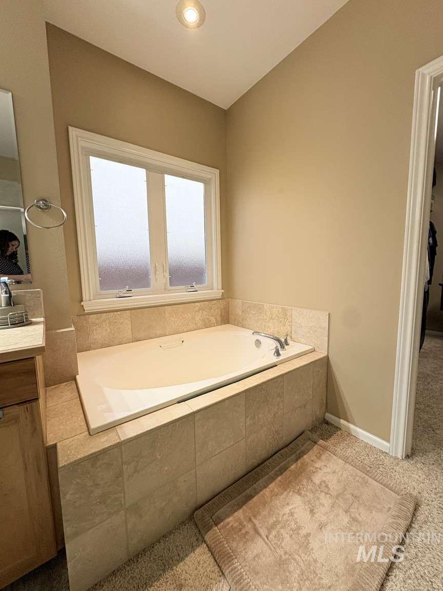 3738 N Hollymount Way, Meridian, Idaho 83646, 3 Bedrooms, 2 Bathrooms, Residential For Sale, Price $624,900, 98999924