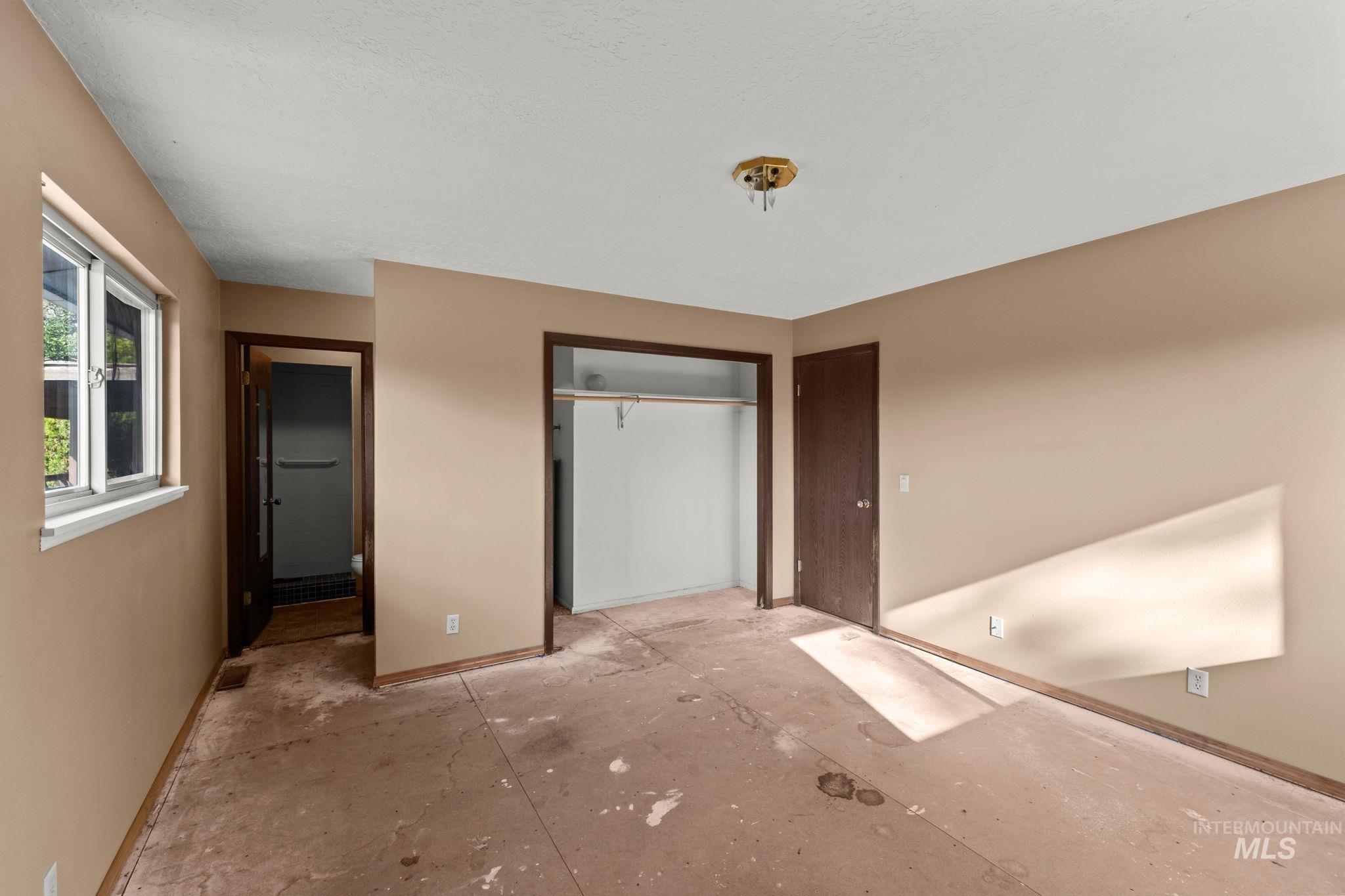 1296 E 4400 N, Buhl, Idaho 83316, 5 Bedrooms, 3 Bathrooms, Residential For Sale, Price $20,000,MLS 98999925
