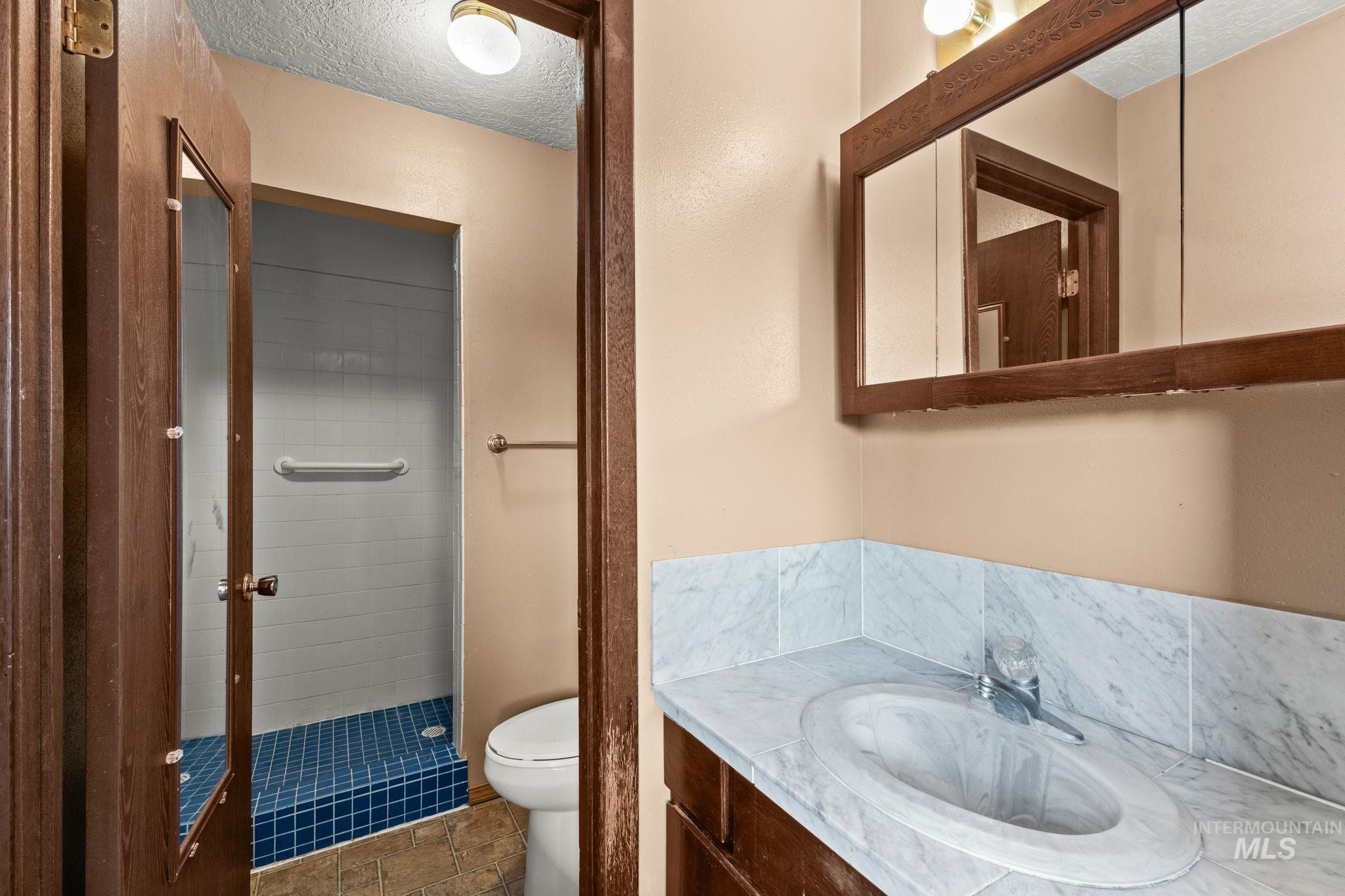 1296 E 4400 N, Buhl, Idaho 83316, 5 Bedrooms, 3 Bathrooms, Residential For Sale, Price $20,000,MLS 98999925