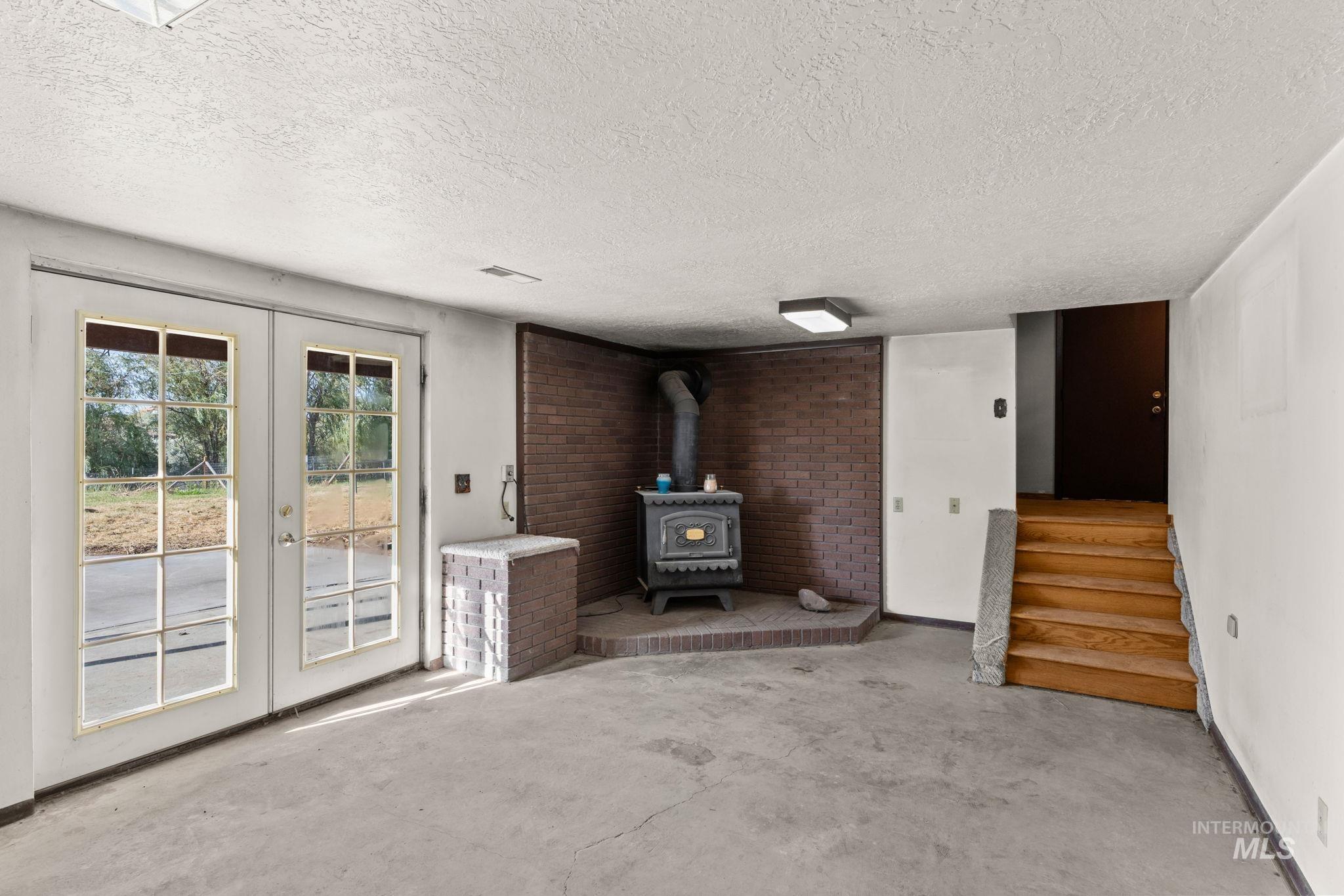 1296 E 4400 N, Buhl, Idaho 83316, 5 Bedrooms, 3 Bathrooms, Residential For Sale, Price $20,000,MLS 98999925
