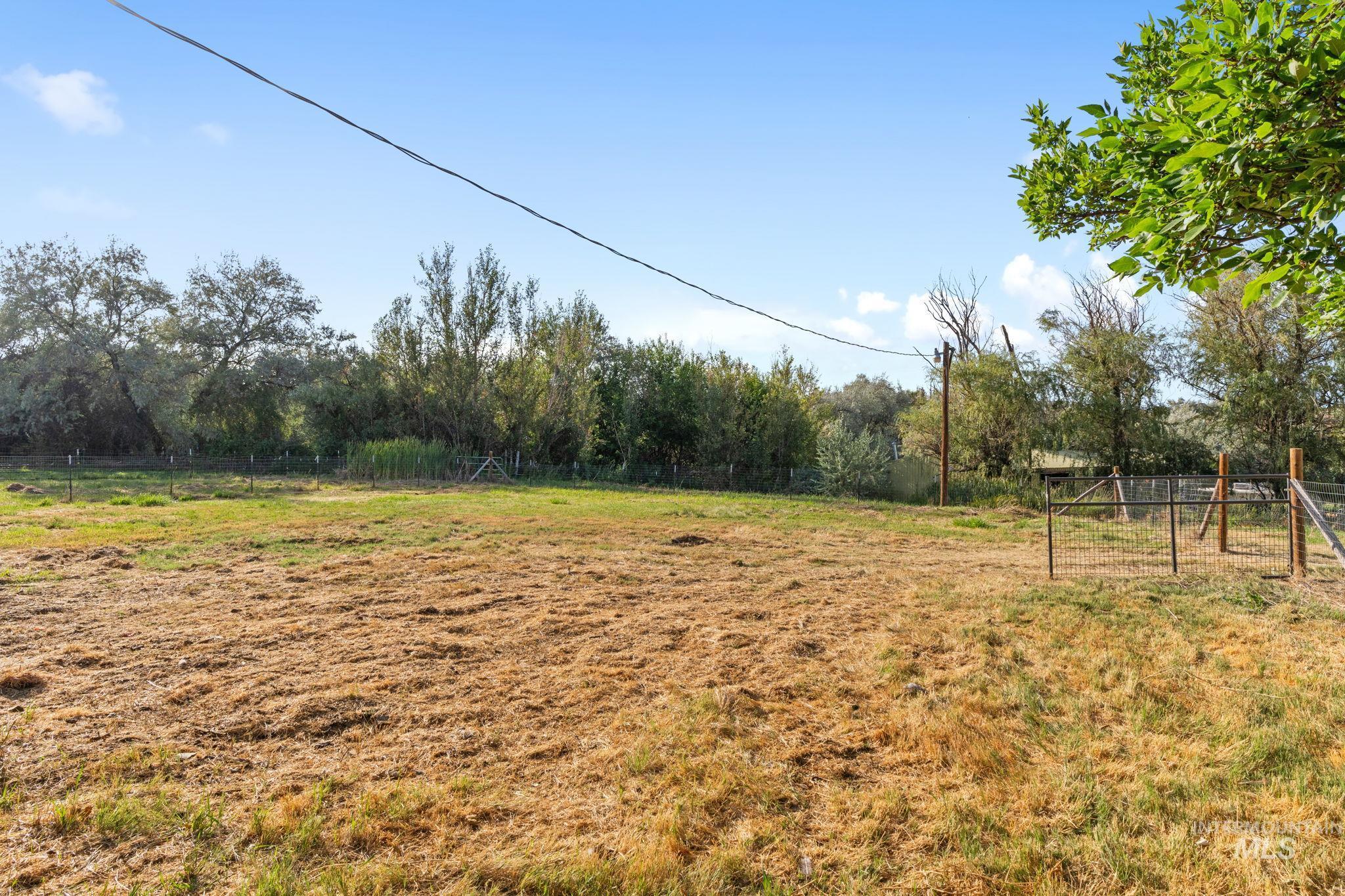 1296 E 4400 N, Buhl, Idaho 83316, 5 Bedrooms, 3 Bathrooms, Residential For Sale, Price $20,000,MLS 98999925