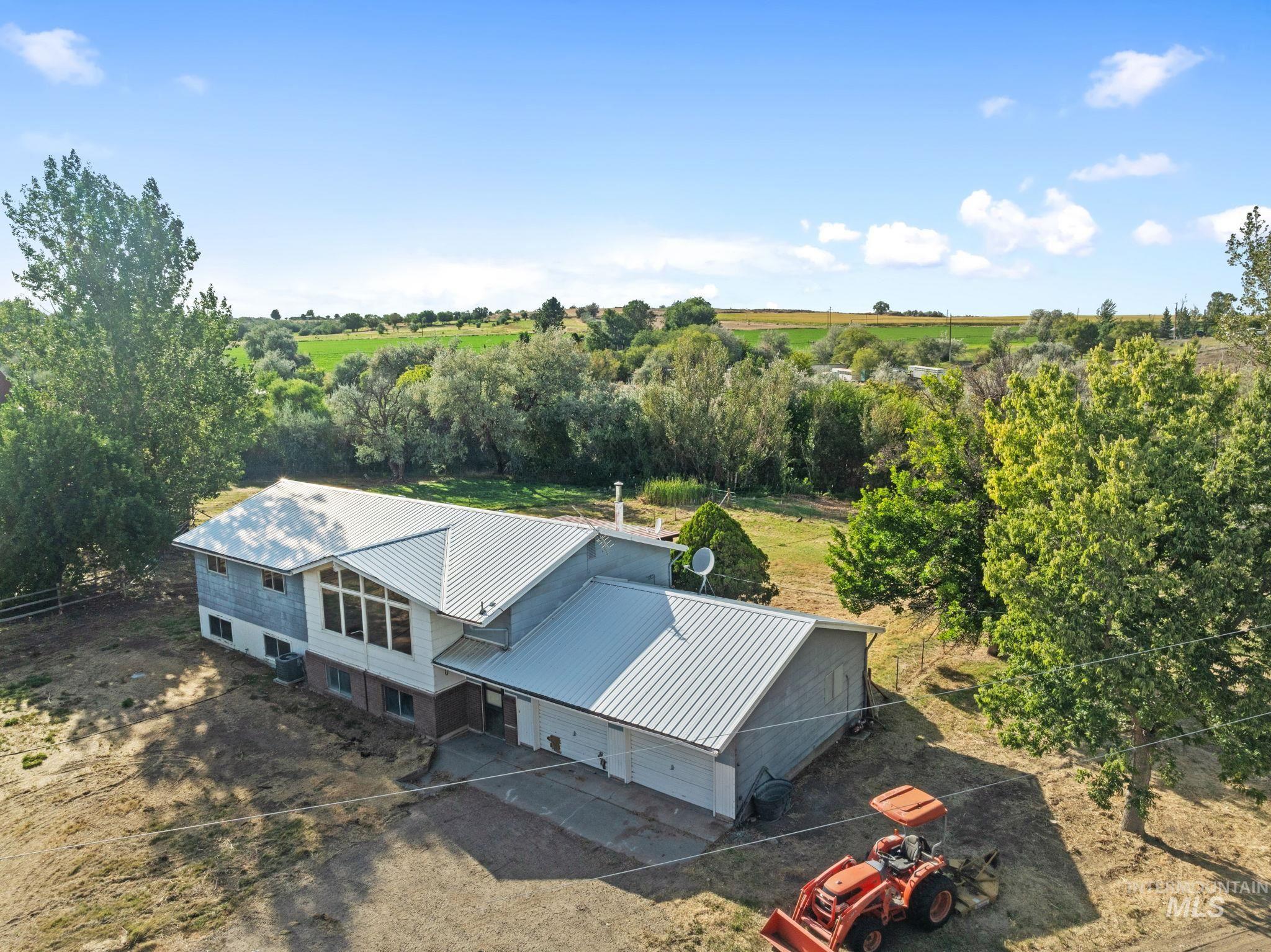 1296 E 4400 N, Buhl, Idaho 83316, 5 Bedrooms, 3 Bathrooms, Residential For Sale, Price $20,000,MLS 98999925