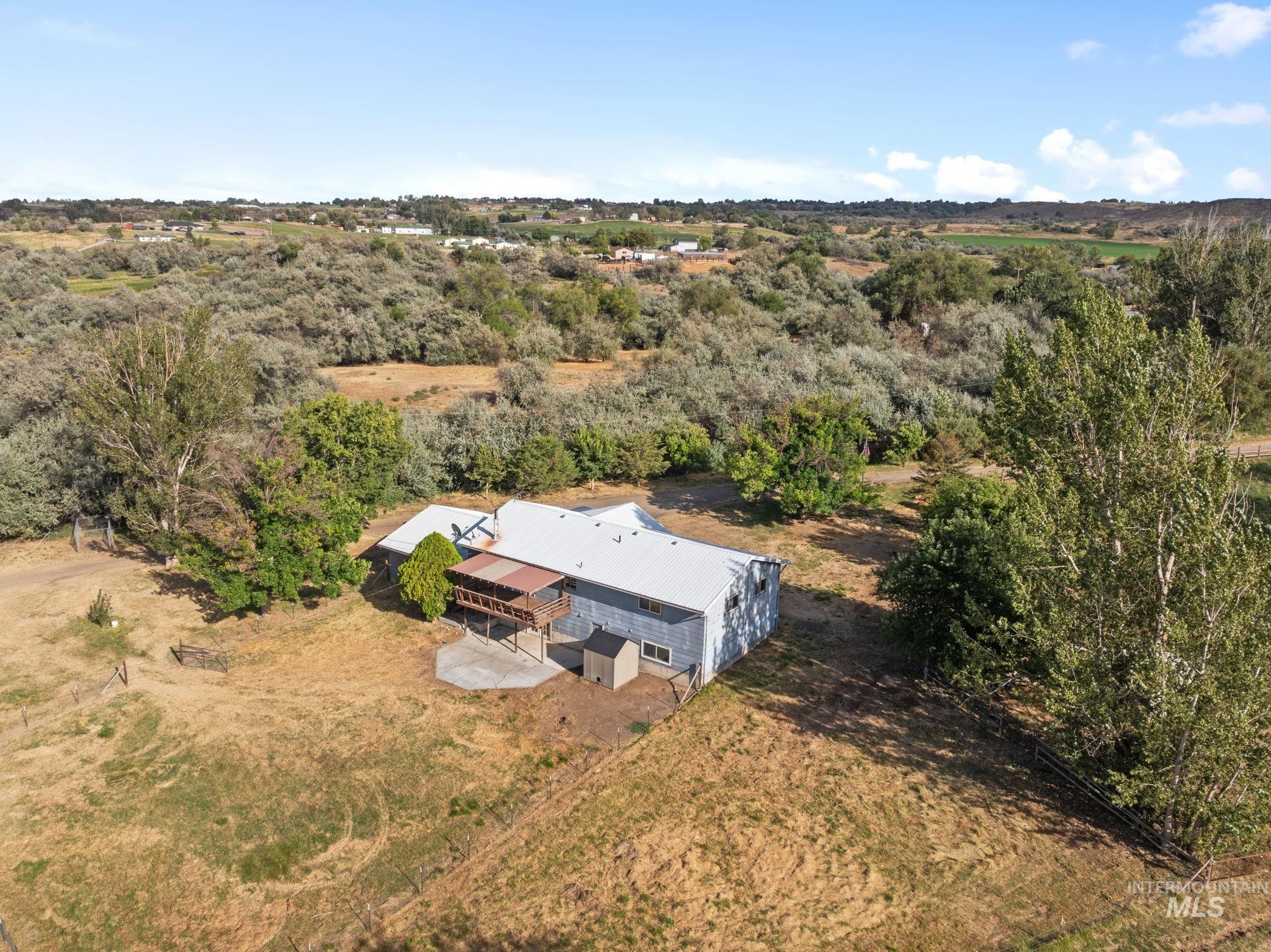 1296 E 4400 N, Buhl, Idaho 83316, 5 Bedrooms, 3 Bathrooms, Residential For Sale, Price $20,000,MLS 98999925