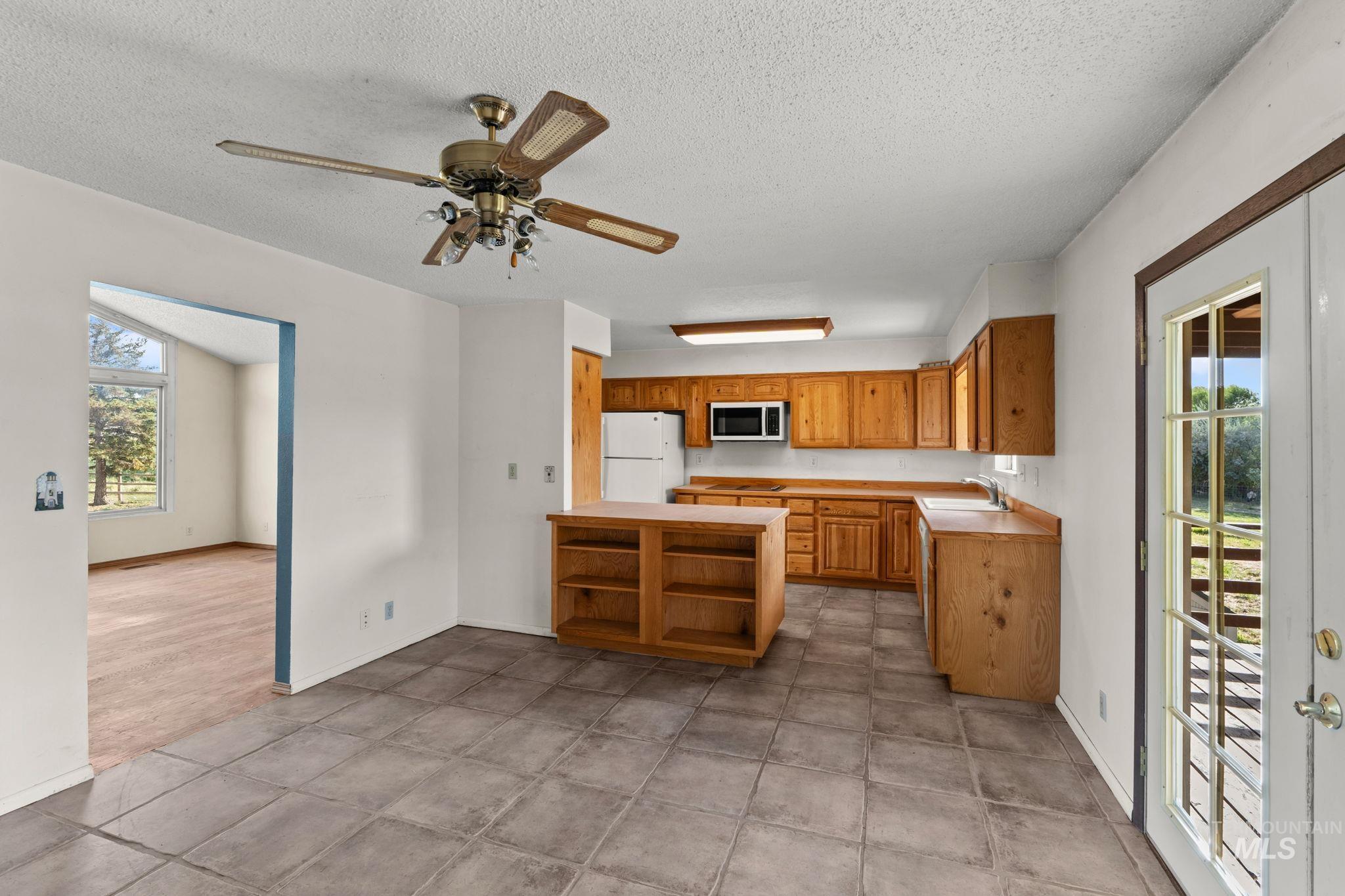 1296 E 4400 N, Buhl, Idaho 83316, 5 Bedrooms, 3 Bathrooms, Residential For Sale, Price $20,000,MLS 98999925