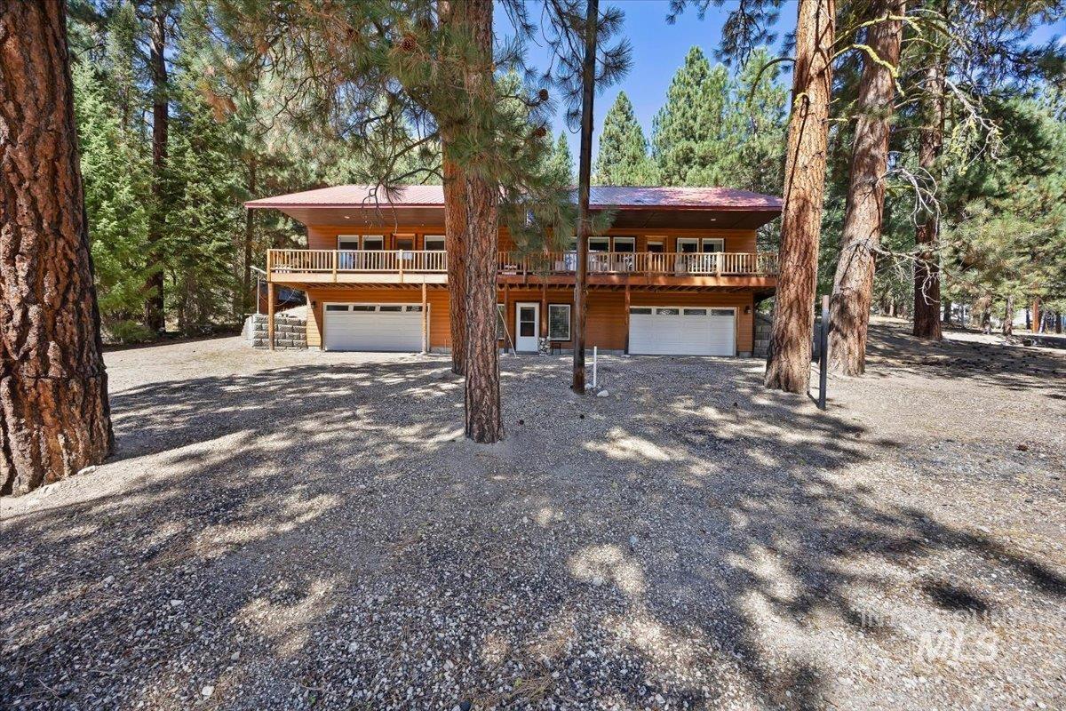 4389 N Pine Featherville Rd, Featherville, Idaho 83647, 4 Bedrooms, 3 Bathrooms, Residential For Sale, Price $975,000,MLS 98999926