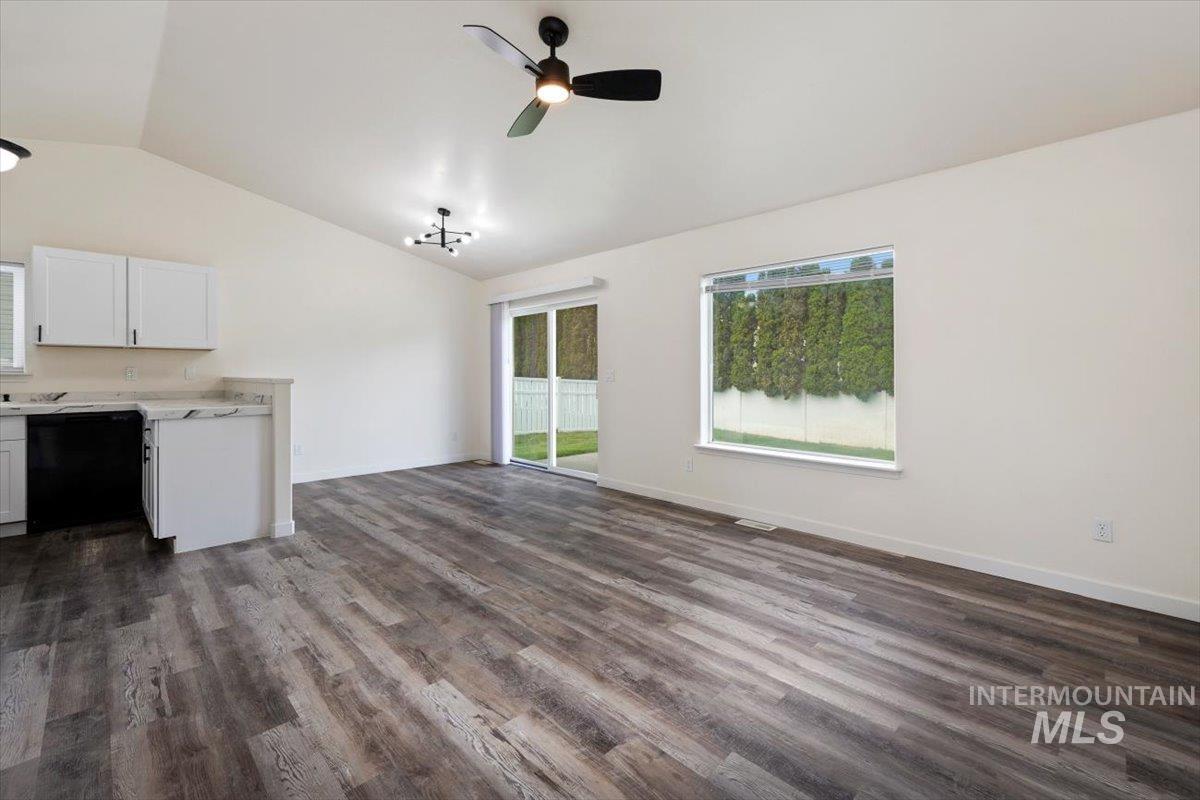480 Silver Pheasant, Twin Falls, Idaho 83301, 3 Bedrooms, 2 Bathrooms, Residential For Sale, Price $349,000,MLS 98999929