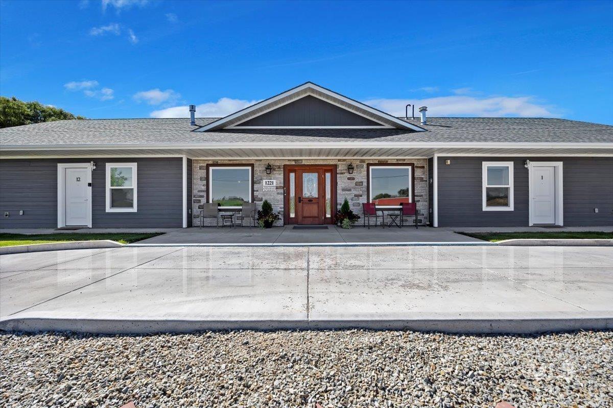 1221 21st, Heyburn, Idaho 83336, Residential Income For Sale, Price $890,000,MLS 98999935