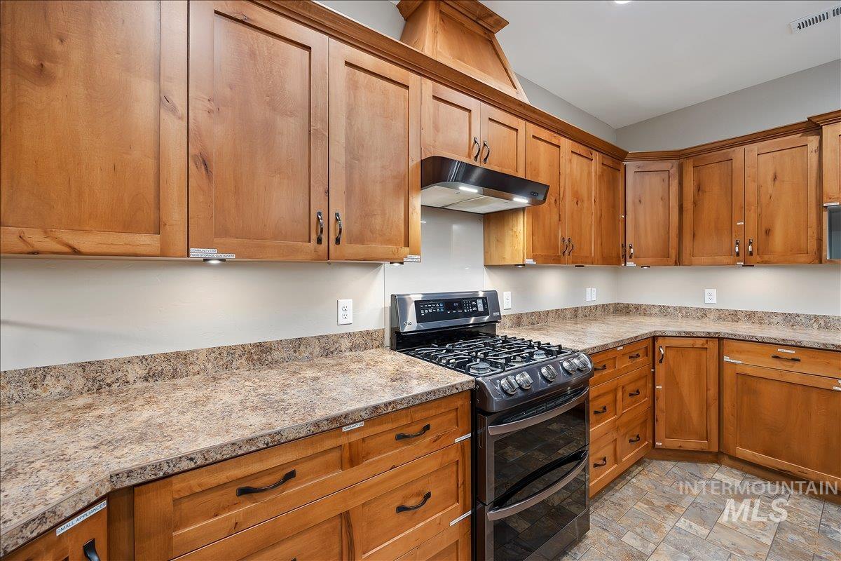 1221 21st, Heyburn, Idaho 83336, Residential Income For Sale, Price $890,000,MLS 98999935