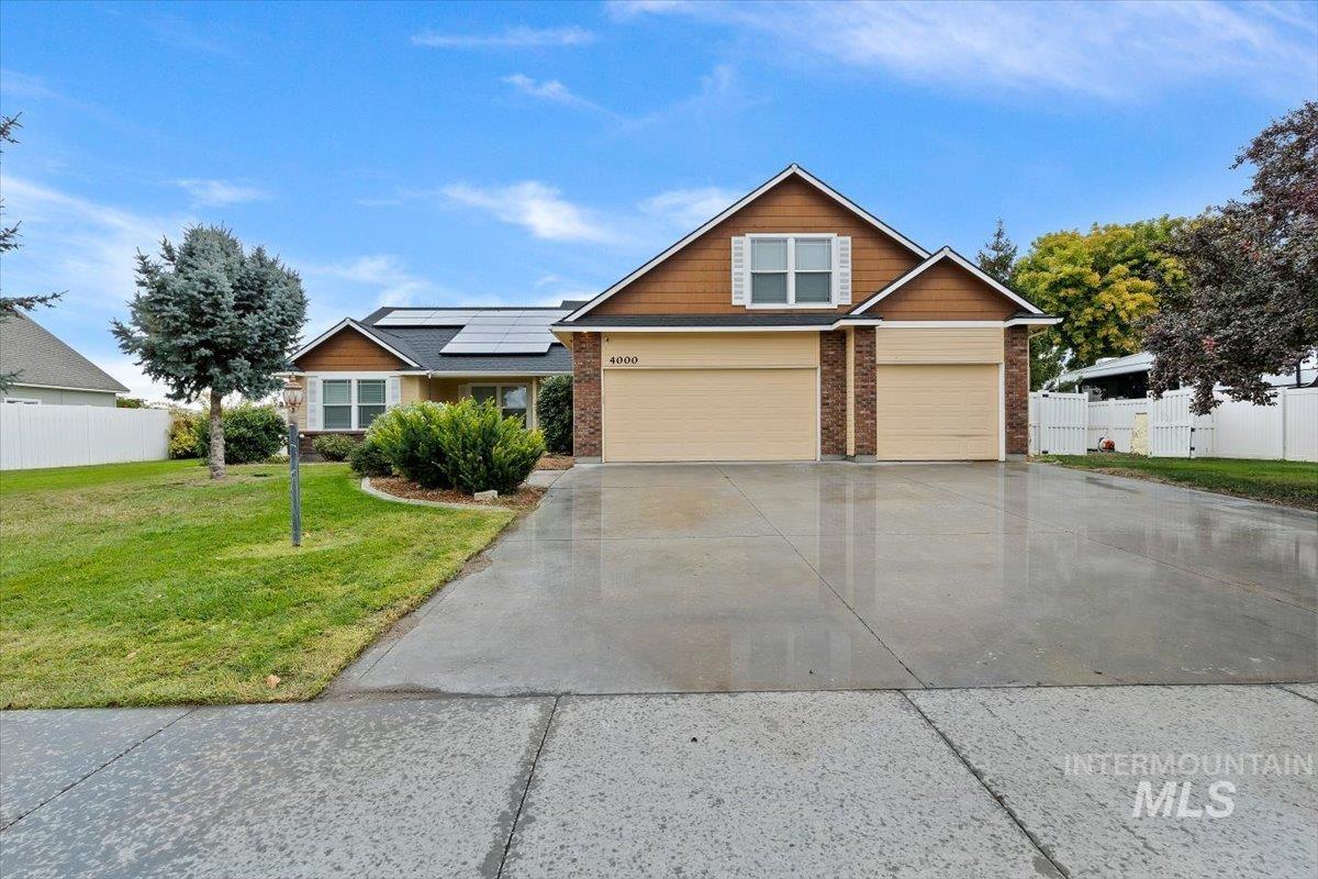 4000 E Chesapeake Dr, Nampa, Idaho 83686, 4 Bedrooms, 3 Bathrooms, Residential For Sale, Price $550,000,MLS 98999939
