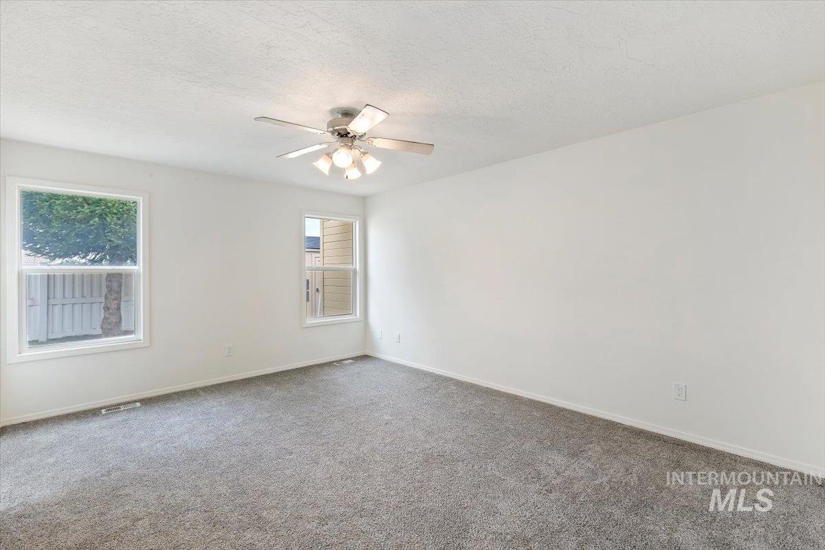 4000 E Chesapeake Dr, Nampa, Idaho 83686, 4 Bedrooms, 3 Bathrooms, Residential For Sale, Price $550,000,MLS 98999939