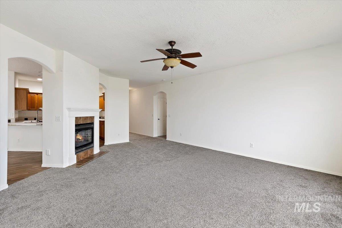 4000 E Chesapeake Dr, Nampa, Idaho 83686, 4 Bedrooms, 3 Bathrooms, Residential For Sale, Price $550,000,MLS 98999939