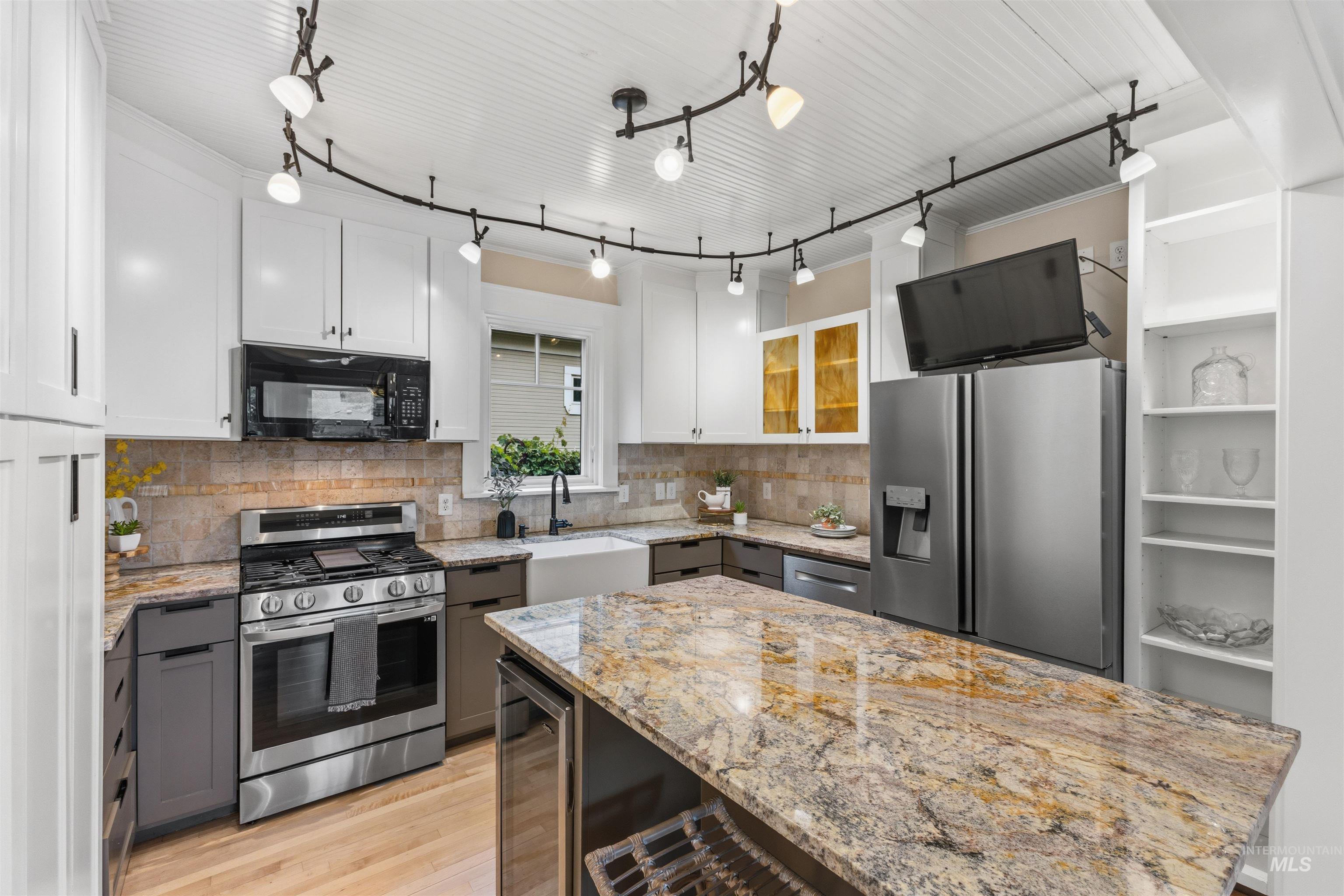 1102 N 16th, Boise, Idaho 83702, 4 Bedrooms, 3 Bathrooms, Residential For Sale, Price $1,350,000,MLS 98999945