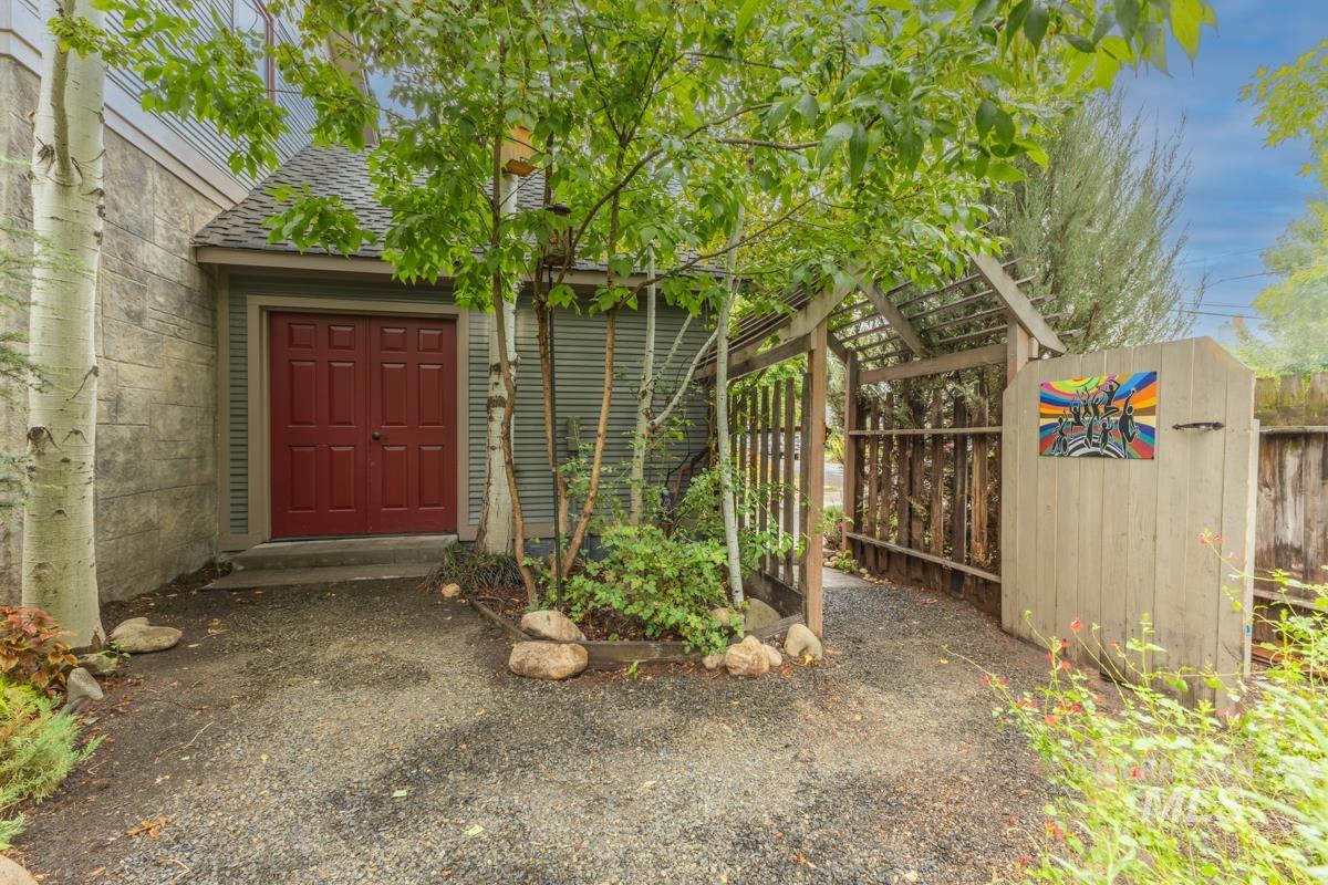 1102 N 16th, Boise, Idaho 83702, 4 Bedrooms, 3 Bathrooms, Residential For Sale, Price $1,350,000,MLS 98999945