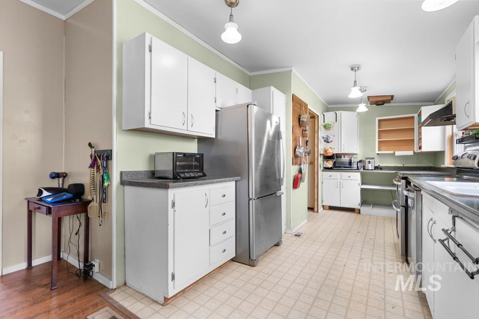 2735 NE 25 Avenue, Payette, Idaho 83661, 4 Bedrooms, 2 Bathrooms, Residential For Sale, Price $389,000, 98999946