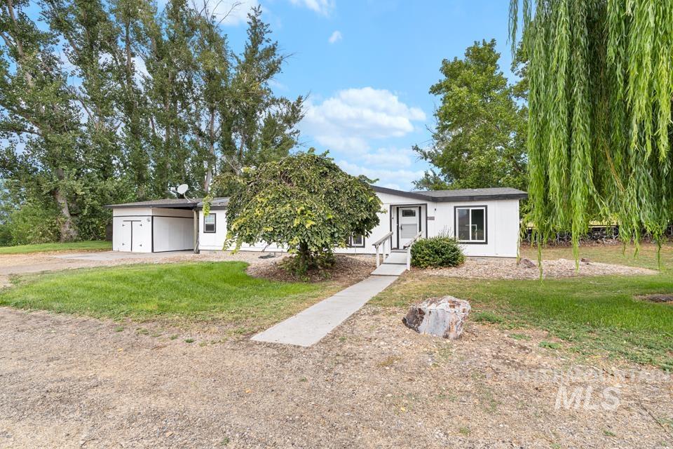 2735 NE 25 Avenue, Payette, Idaho 83661, 4 Bedrooms, 2 Bathrooms, Residential For Sale, Price $389,000, 98999946