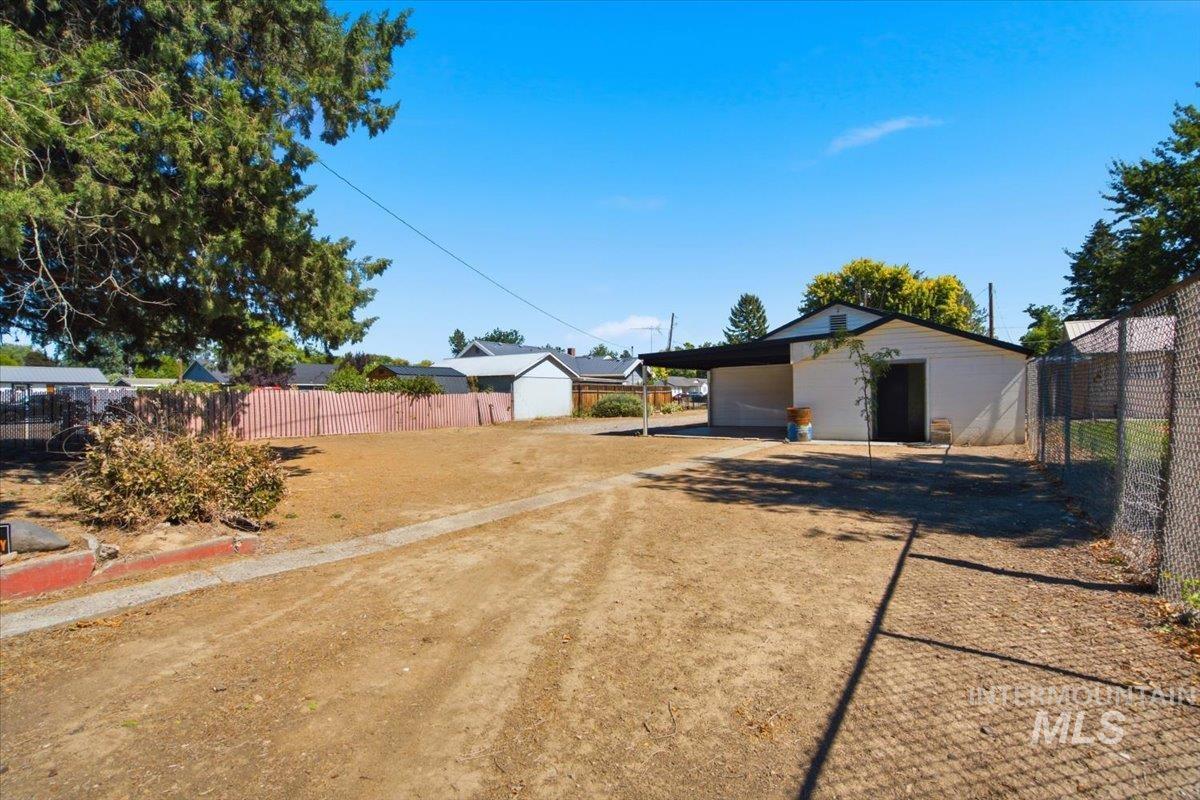 525 N 11th, Payette, Idaho 83661, 2 Bedrooms, 1 Bathroom, Residential For Sale, Price $310,000,MLS 98999949