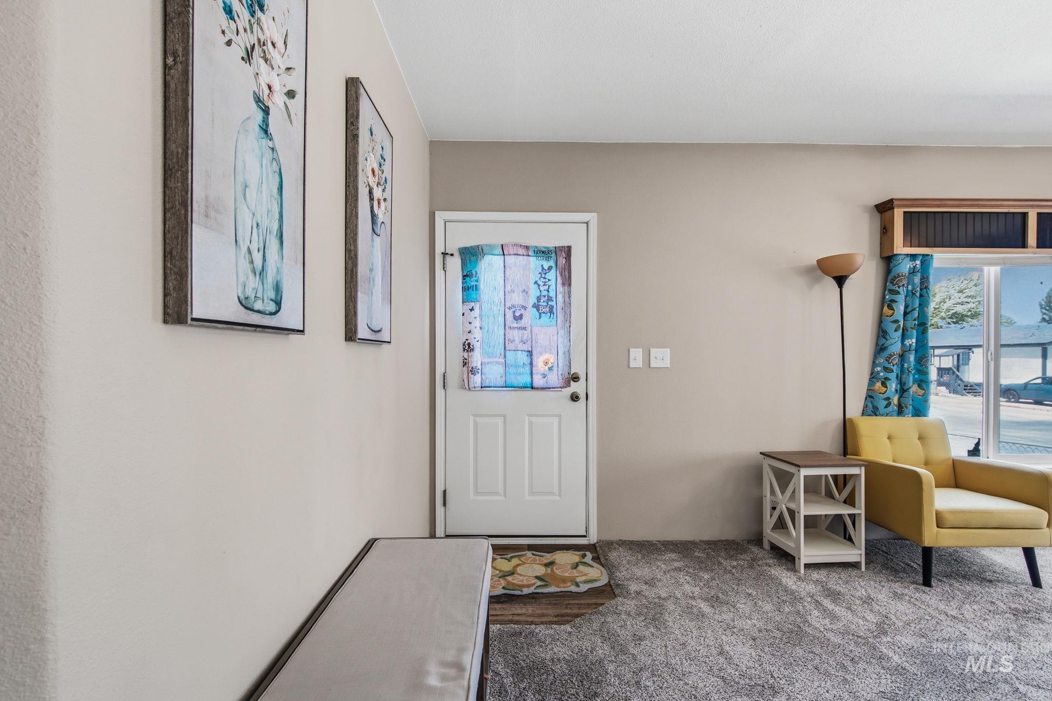 1252 N Timathy Lane, Boise, Idaho 83713, 3 Bedrooms, 2 Bathrooms, Residential For Sale, Price $169,900,MLS 98999950
