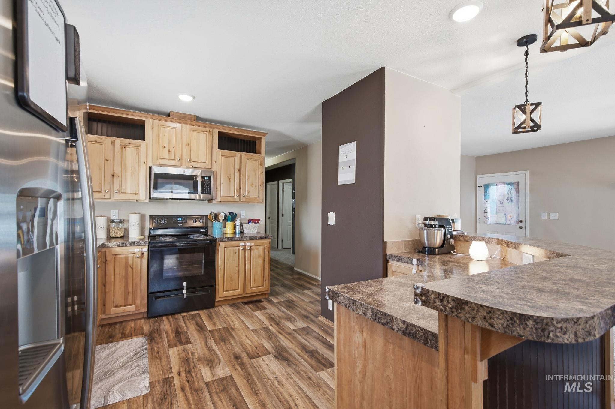 1252 N Timathy Lane, Boise, Idaho 83713, 3 Bedrooms, 2 Bathrooms, Residential For Sale, Price $169,900,MLS 98999950