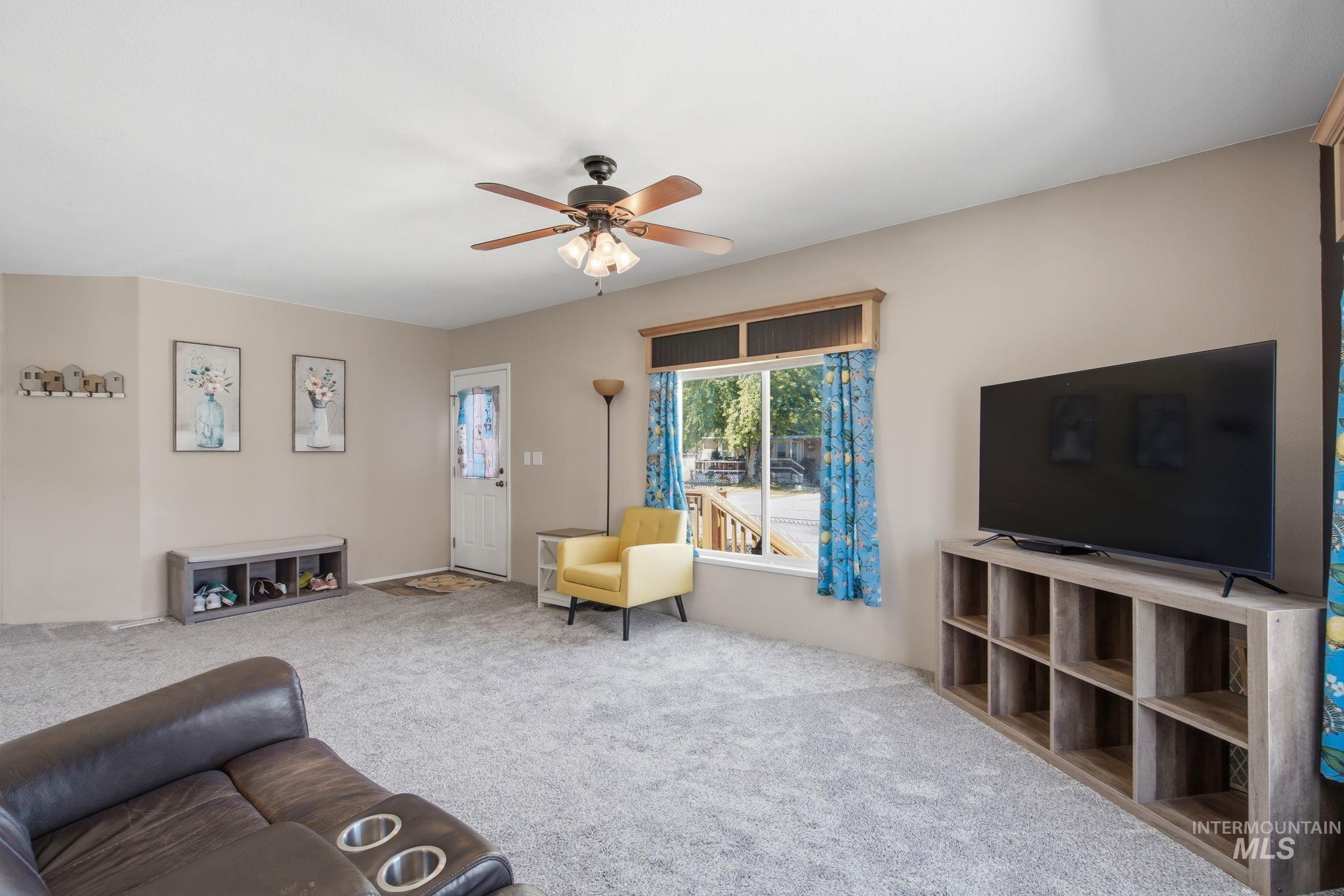 1252 N Timathy Lane, Boise, Idaho 83713, 3 Bedrooms, 2 Bathrooms, Residential For Sale, Price $169,900,MLS 98999950