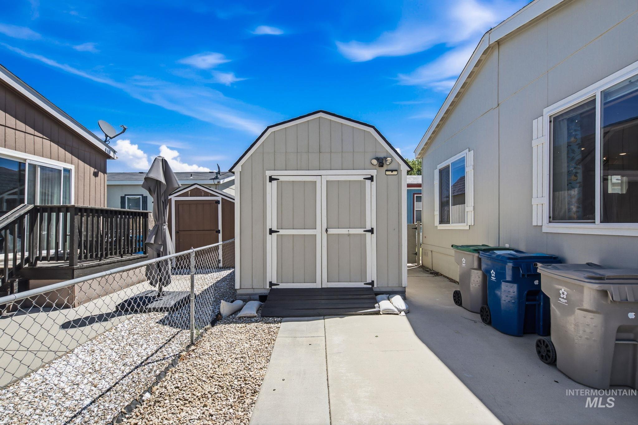 1252 N Timathy Lane, Boise, Idaho 83713, 3 Bedrooms, 2 Bathrooms, Residential For Sale, Price $169,900,MLS 98999950