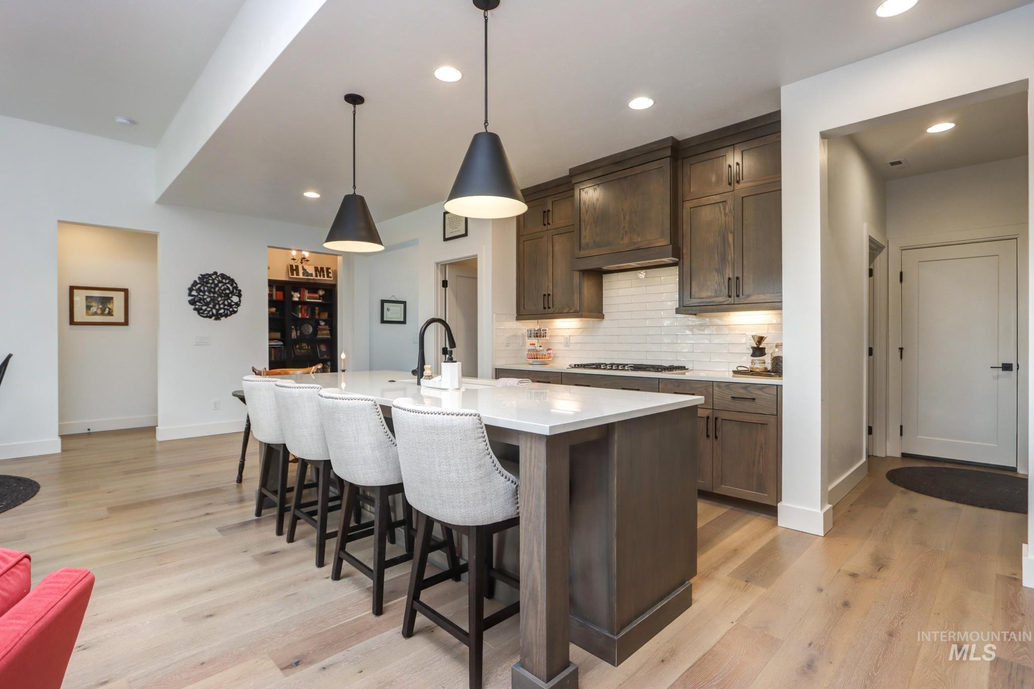 8361 W Meltwater Ln, Eagle, Idaho 83616, 3 Bedrooms, 2 Bathrooms, Residential For Sale, Price $599,900,MLS 98999952