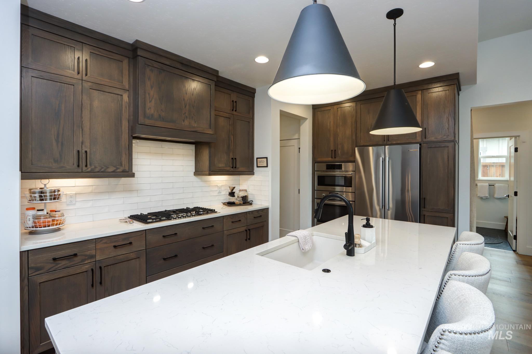 8361 W Meltwater Ln, Eagle, Idaho 83616, 3 Bedrooms, 2 Bathrooms, Residential For Sale, Price $599,900,MLS 98999952