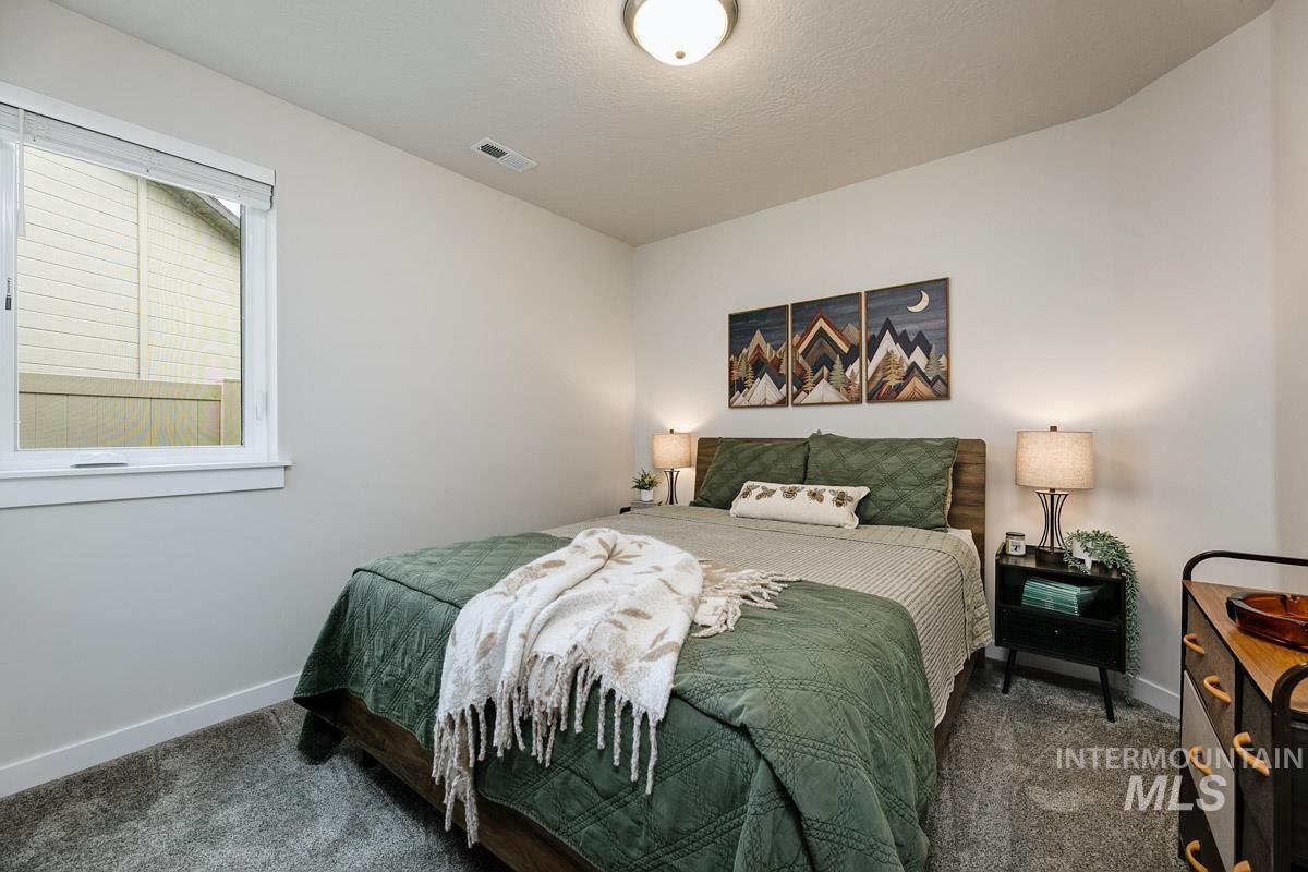 348 W Radiant Ridge, Meridian, Idaho 83642, 3 Bedrooms, 2 Bathrooms, Residential For Sale, Price $479,800, 98999953