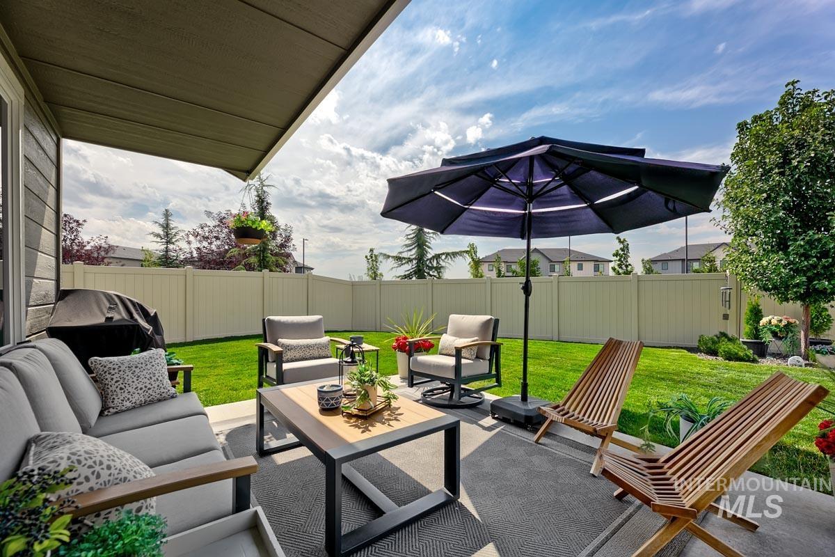 348 W Radiant Ridge, Meridian, Idaho 83642, 3 Bedrooms, 2 Bathrooms, Residential For Sale, Price $479,800, 98999953