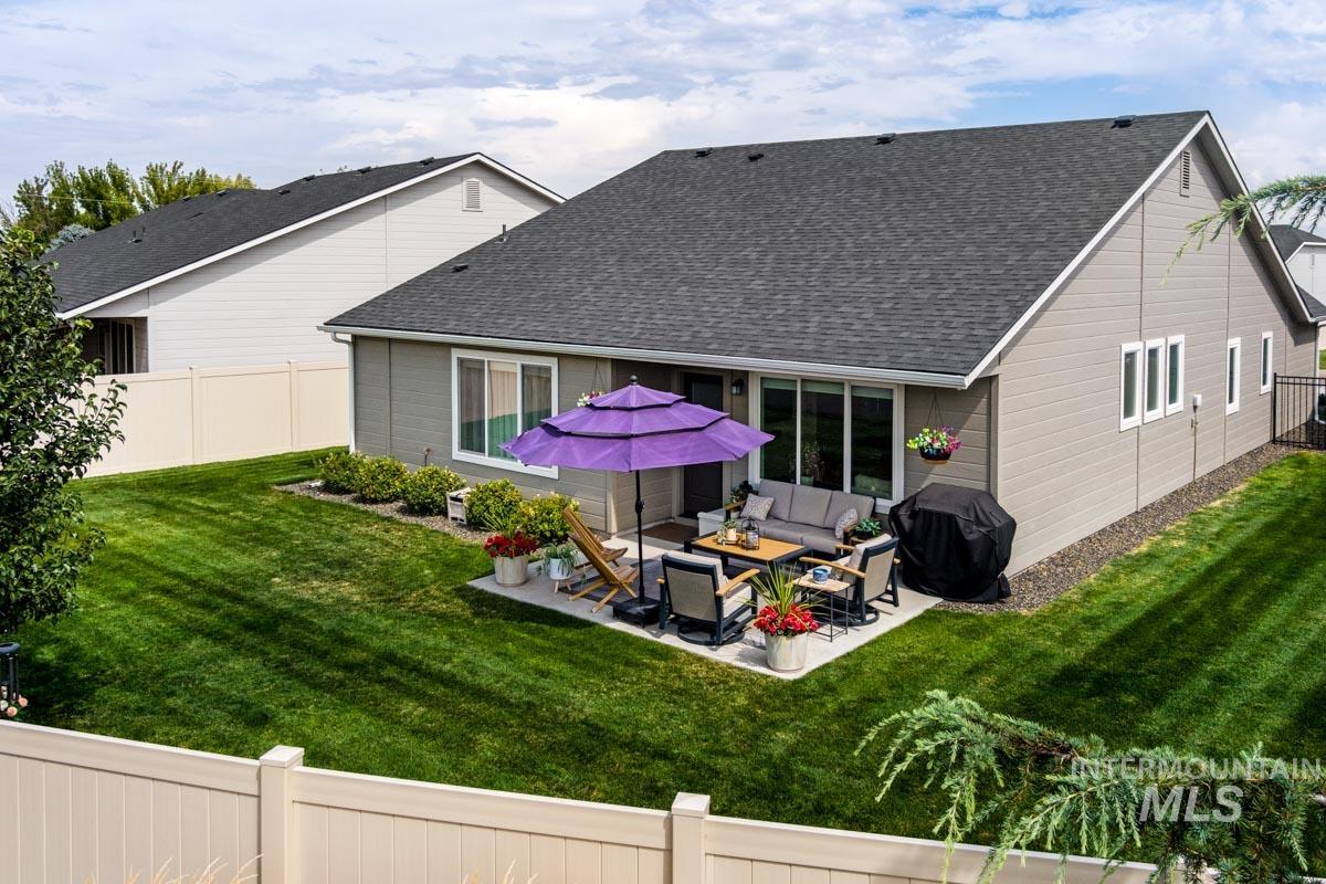 348 W Radiant Ridge, Meridian, Idaho 83642, 3 Bedrooms, 2 Bathrooms, Residential For Sale, Price $479,800, 98999953