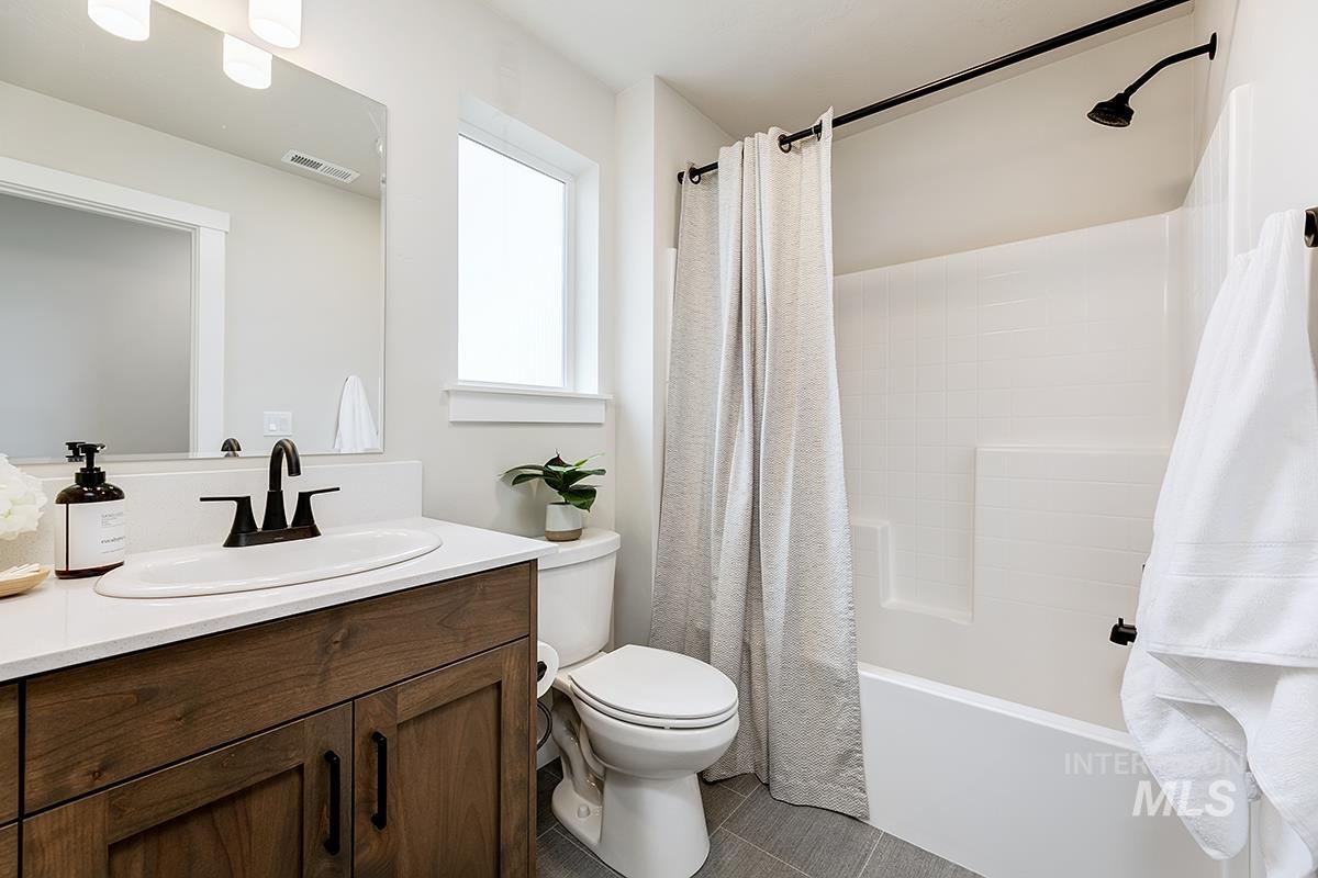 7136 S Gamely Ave., Meridian, Idaho 83642, 3 Bedrooms, 2 Bathrooms, Residential For Sale, Price $504,800,MLS 98999957