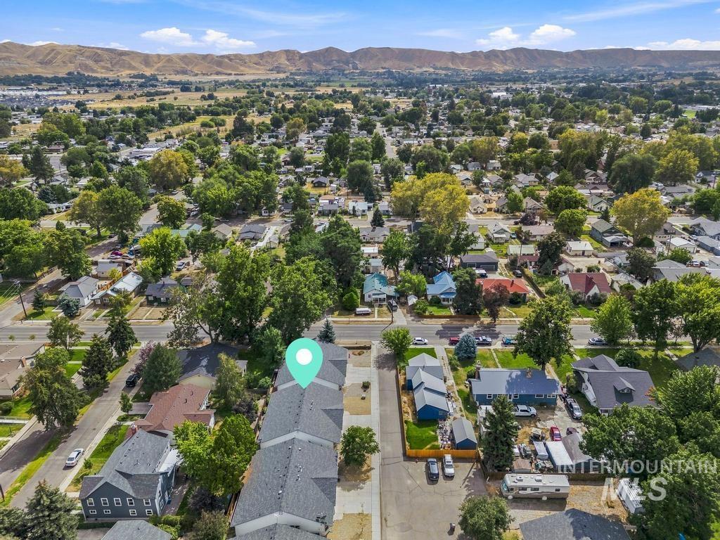 804 E Main St, Emmett, Idaho 83617, 2 Bedrooms, 1 Bathroom, Residential For Sale, Price $269,900,MLS 98999958