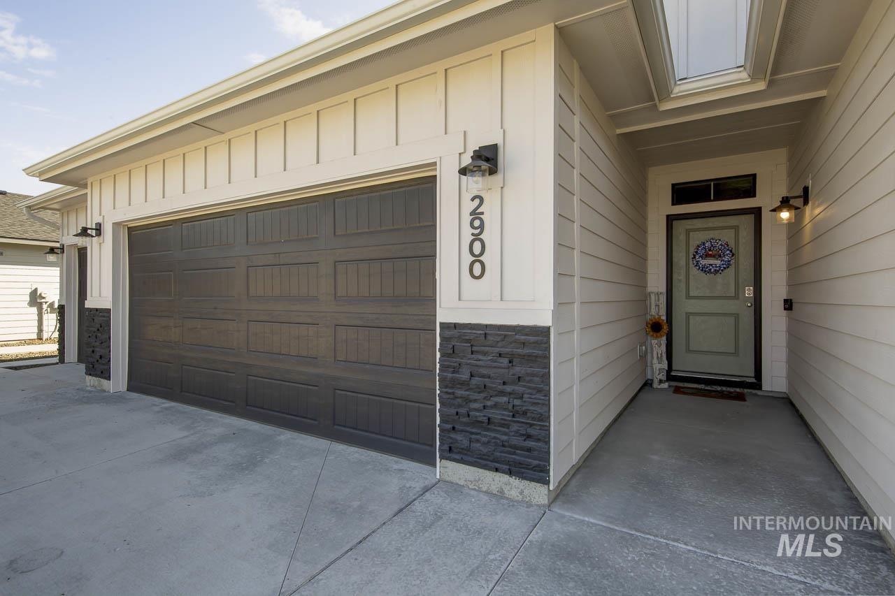 2900 N Sunset Farm Avenue, Kuna, Idaho 83634, 4 Bedrooms, 2 Bathrooms, Residential For Sale, Price $515,000,MLS 98999961
