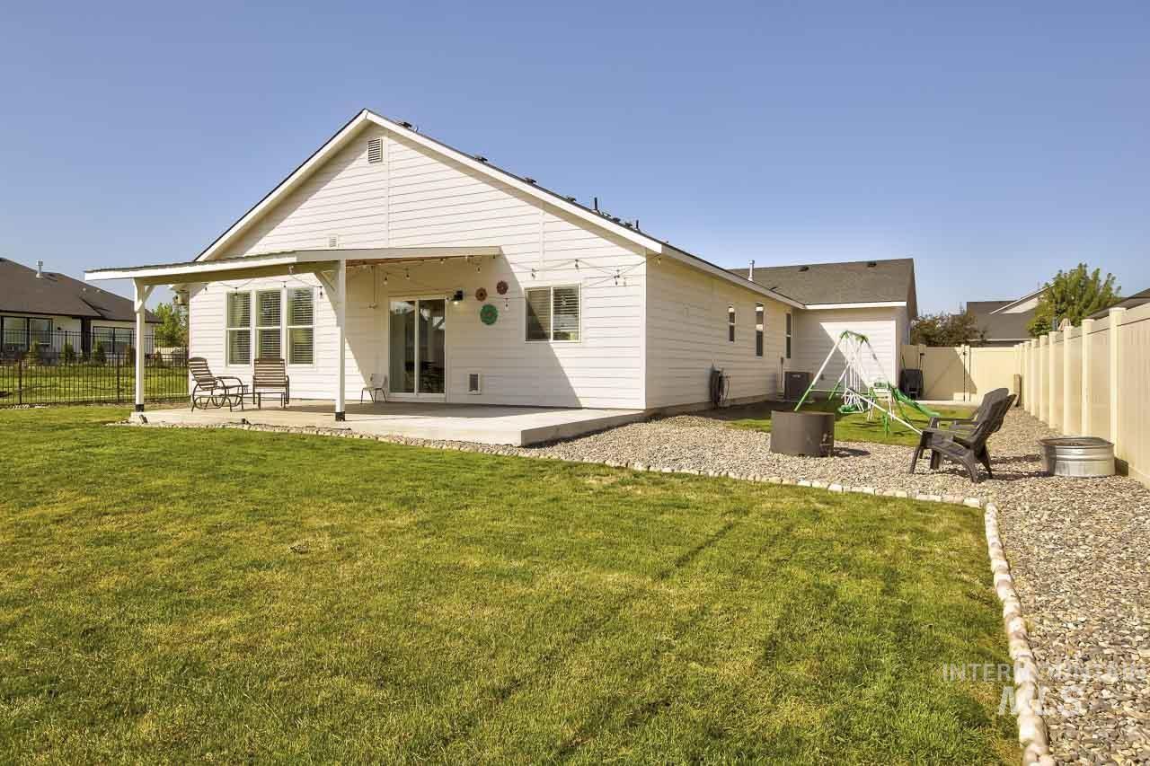 2900 N Sunset Farm Avenue, Kuna, Idaho 83634, 4 Bedrooms, 2 Bathrooms, Residential For Sale, Price $515,000,MLS 98999961