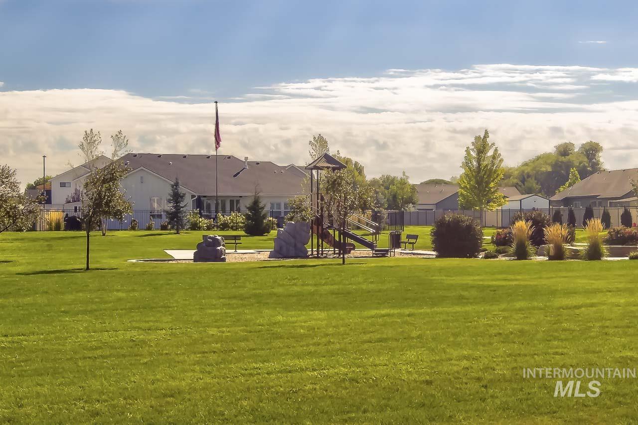 2900 N Sunset Farm Avenue, Kuna, Idaho 83634, 4 Bedrooms, 2 Bathrooms, Residential For Sale, Price $515,000,MLS 98999961