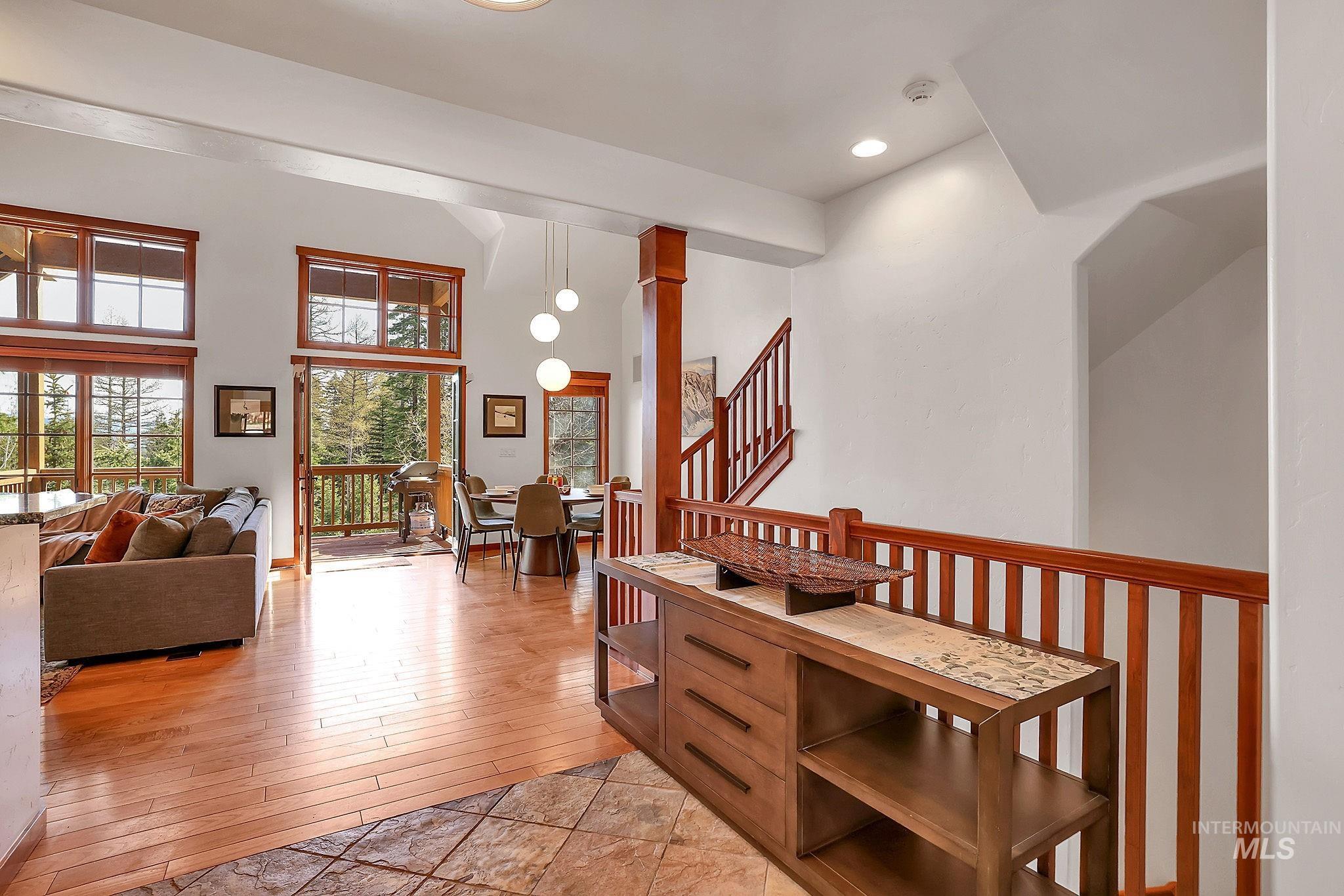 78 Clearwater Court, Donnelly, Idaho 83615, 3 Bedrooms, 3 Bathrooms, Residential For Sale, Price $1,199,000,MLS 98999962