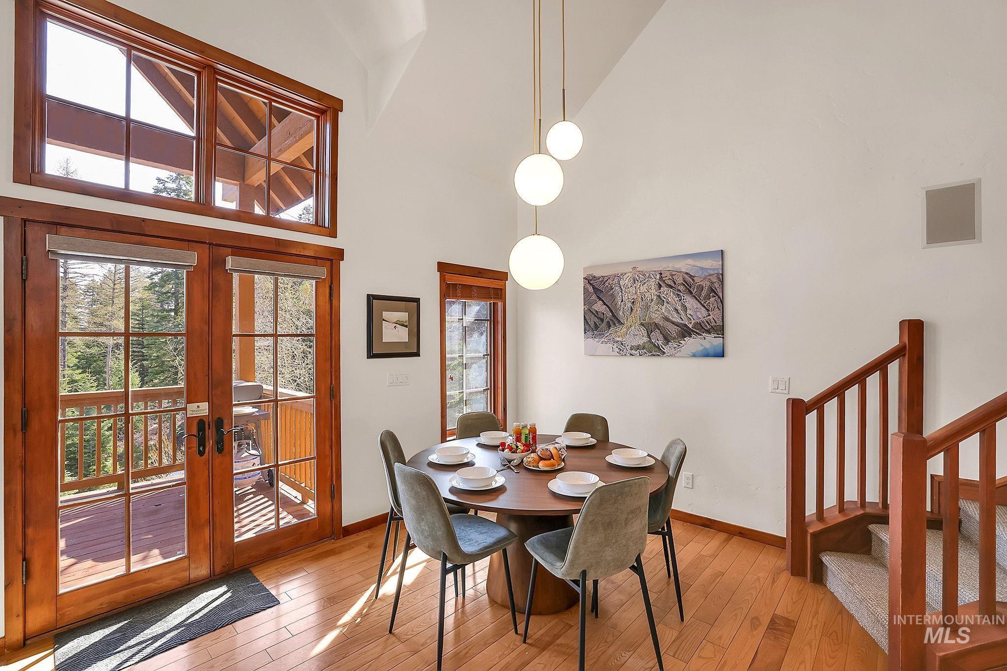 78 Clearwater Court, Donnelly, Idaho 83615, 3 Bedrooms, 3 Bathrooms, Residential For Sale, Price $1,199,000,MLS 98999962