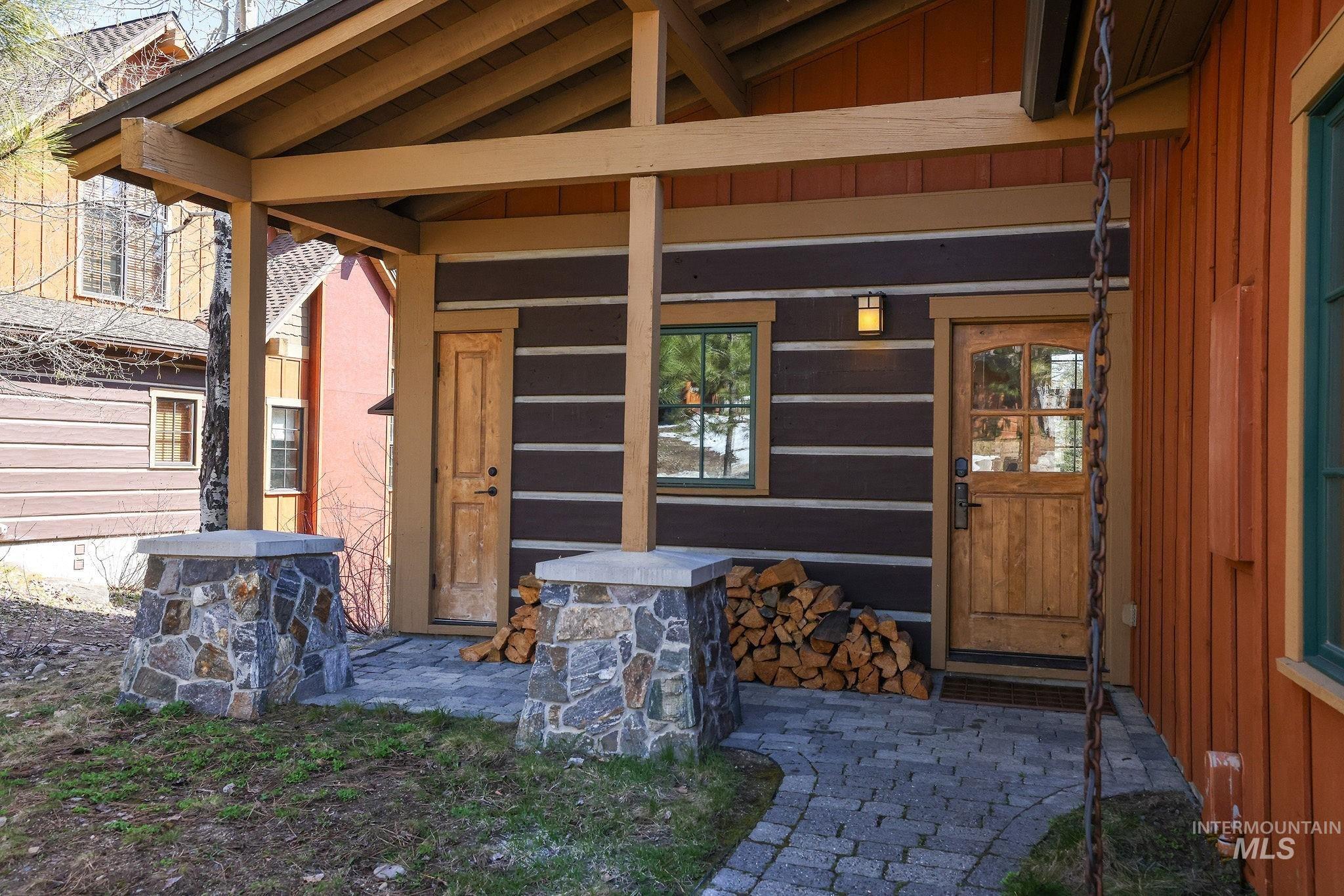 78 Clearwater Court, Donnelly, Idaho 83615, 3 Bedrooms, 3 Bathrooms, Residential For Sale, Price $1,199,000,MLS 98999962